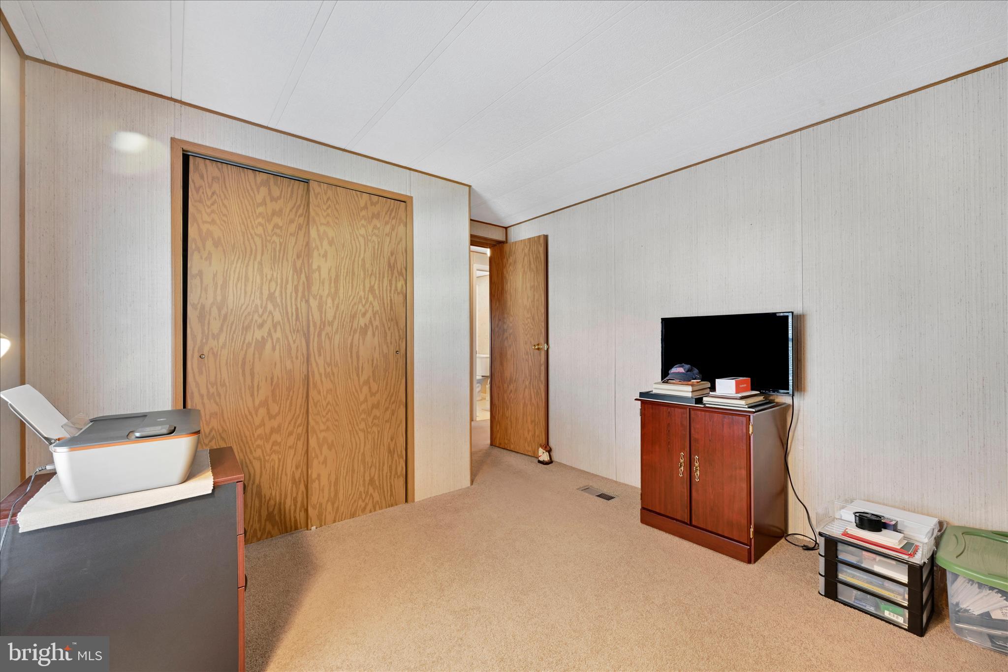 NORTHCREST ACRES MH PARK - Residential