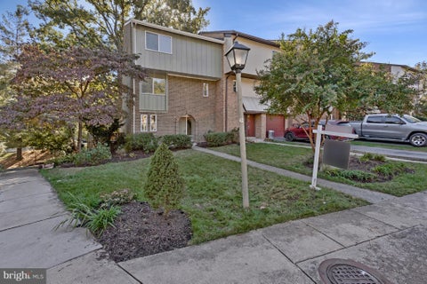 Photo of 12767 Gazebo Court, WOODBRIDGE, VA 22192 (MLS # VAPW2132816)