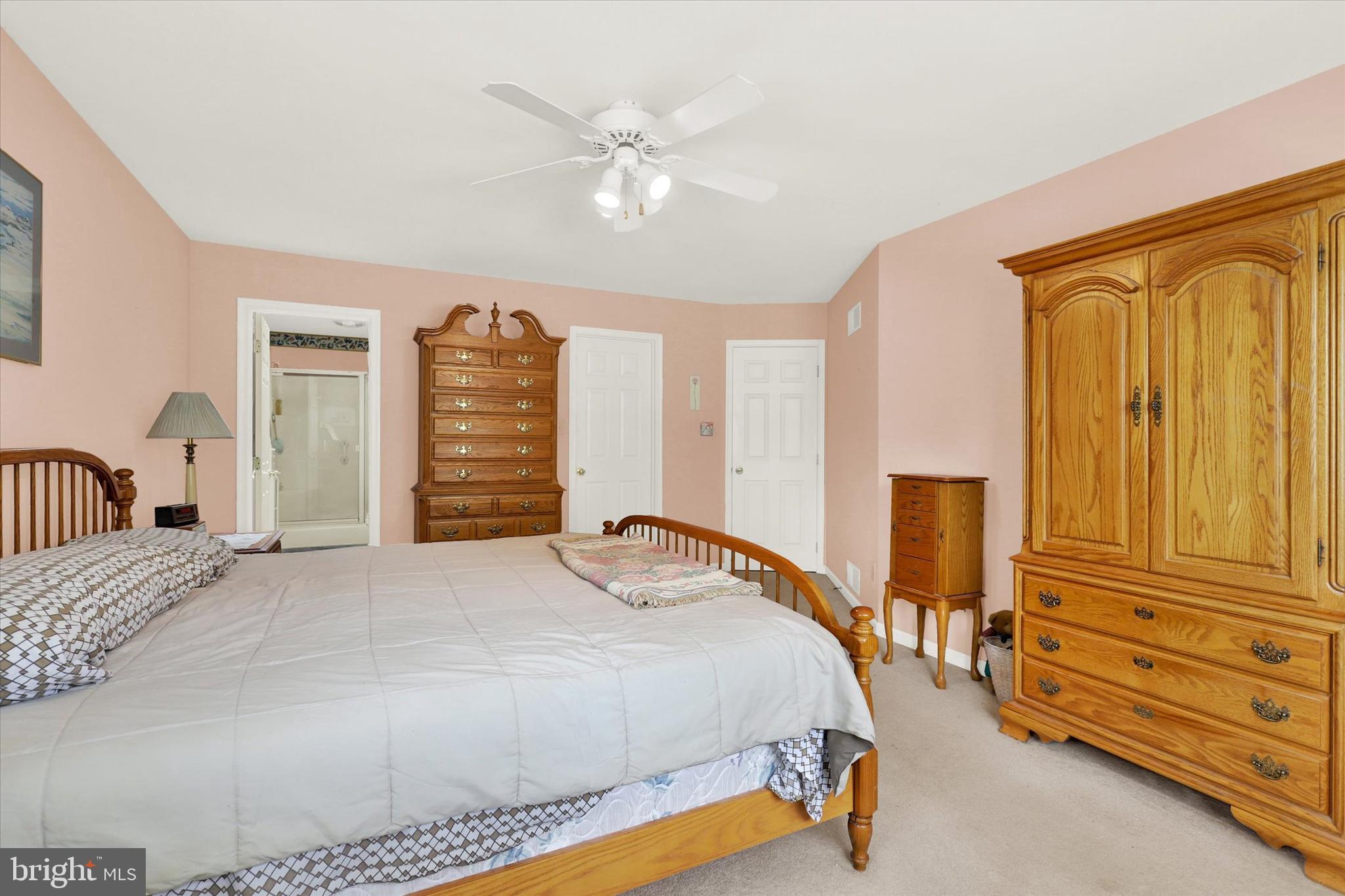 PENN NATIONAL GOLF COURSE COMMUNITY - Residential