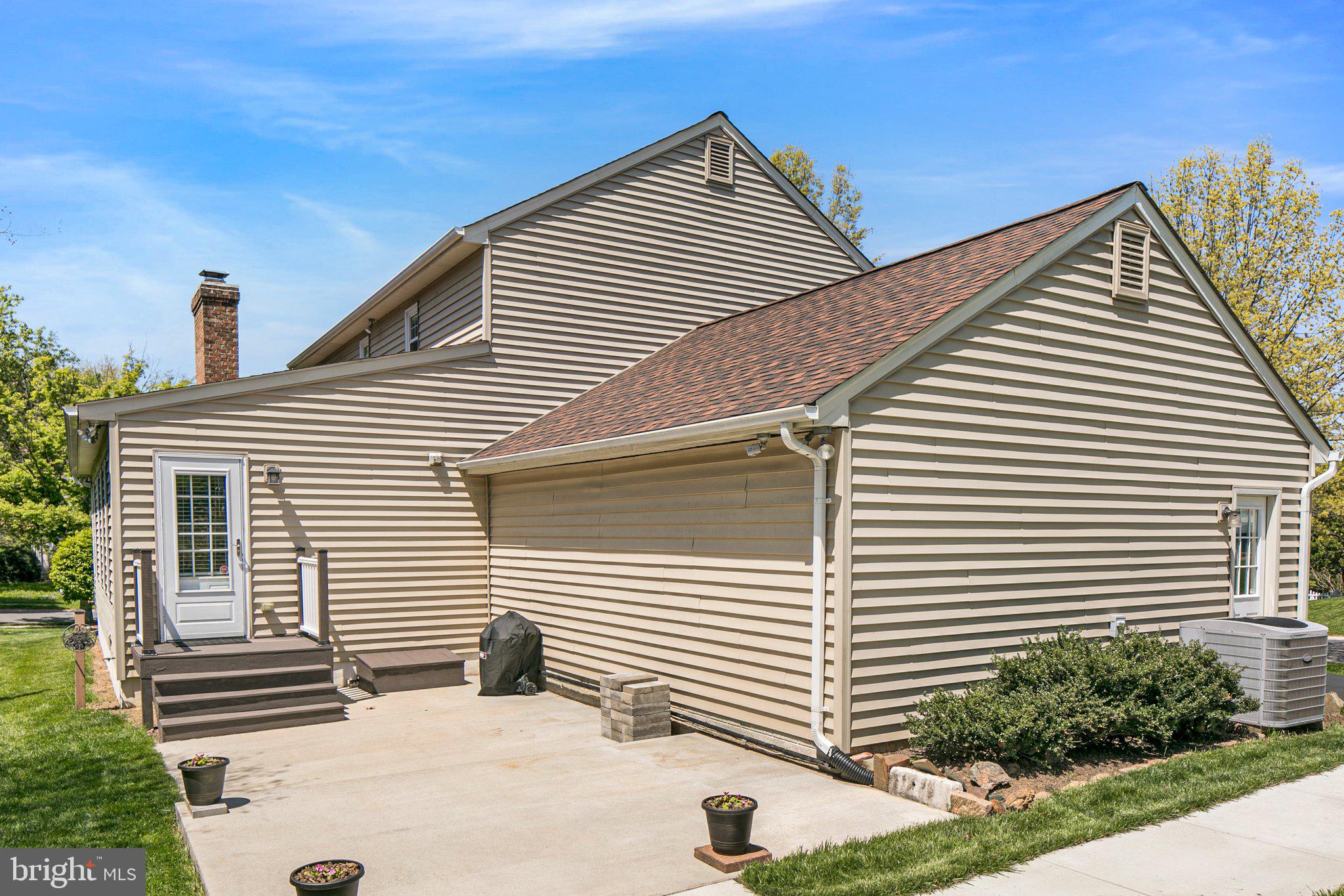 BRAMPTON HILLS - Residential