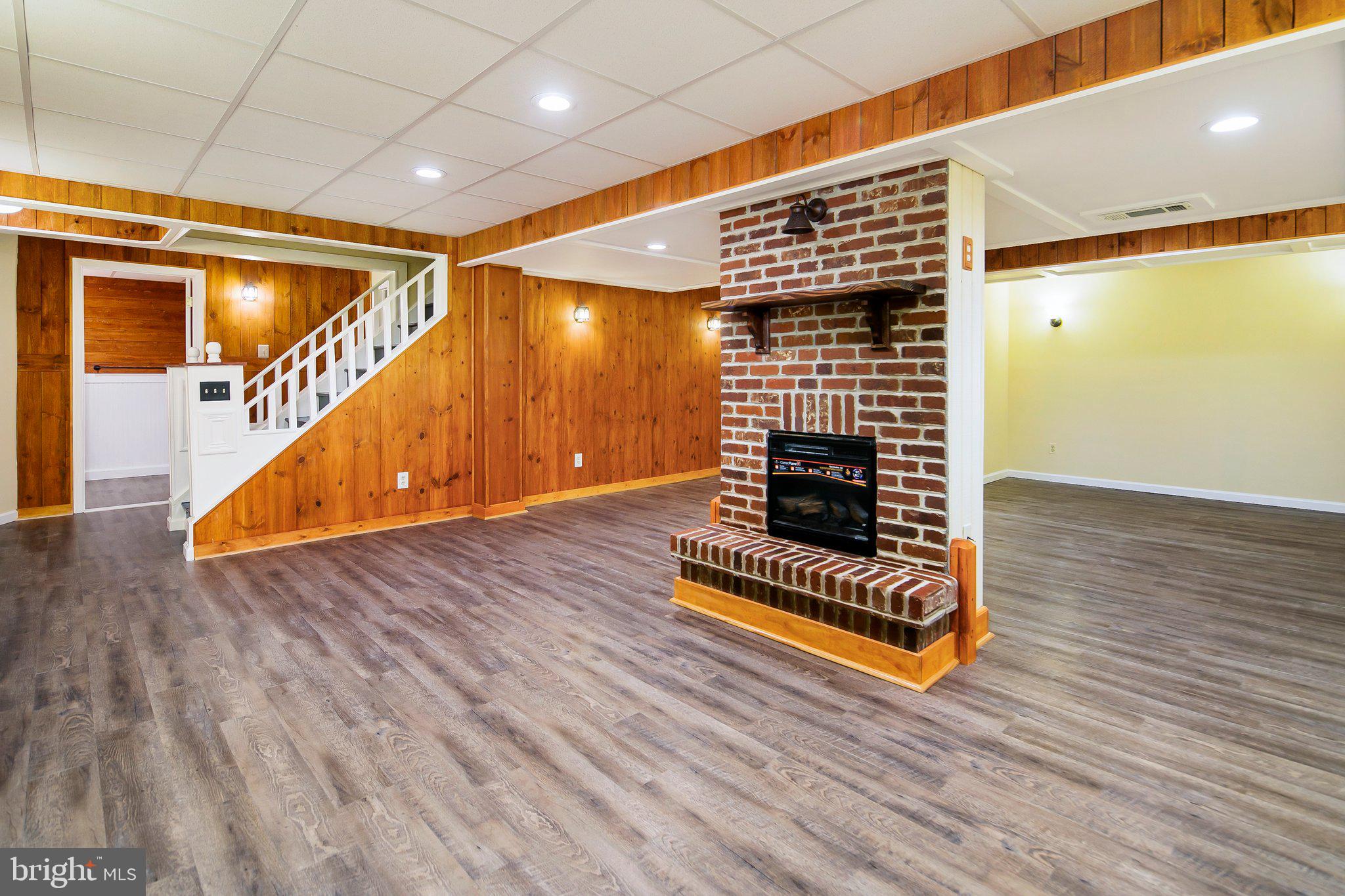 BRAMPTON HILLS - Residential