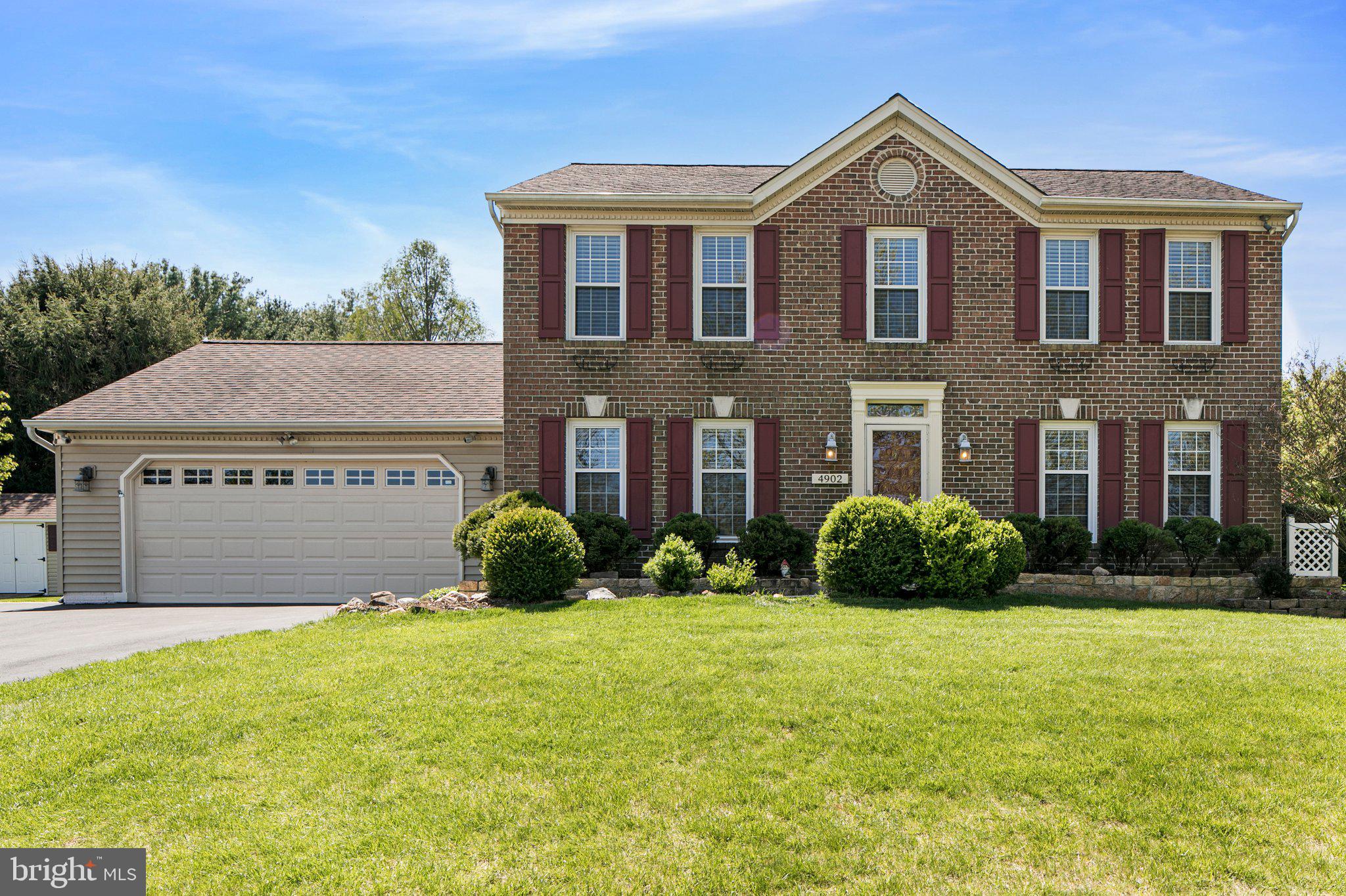 BRAMPTON HILLS - Residential