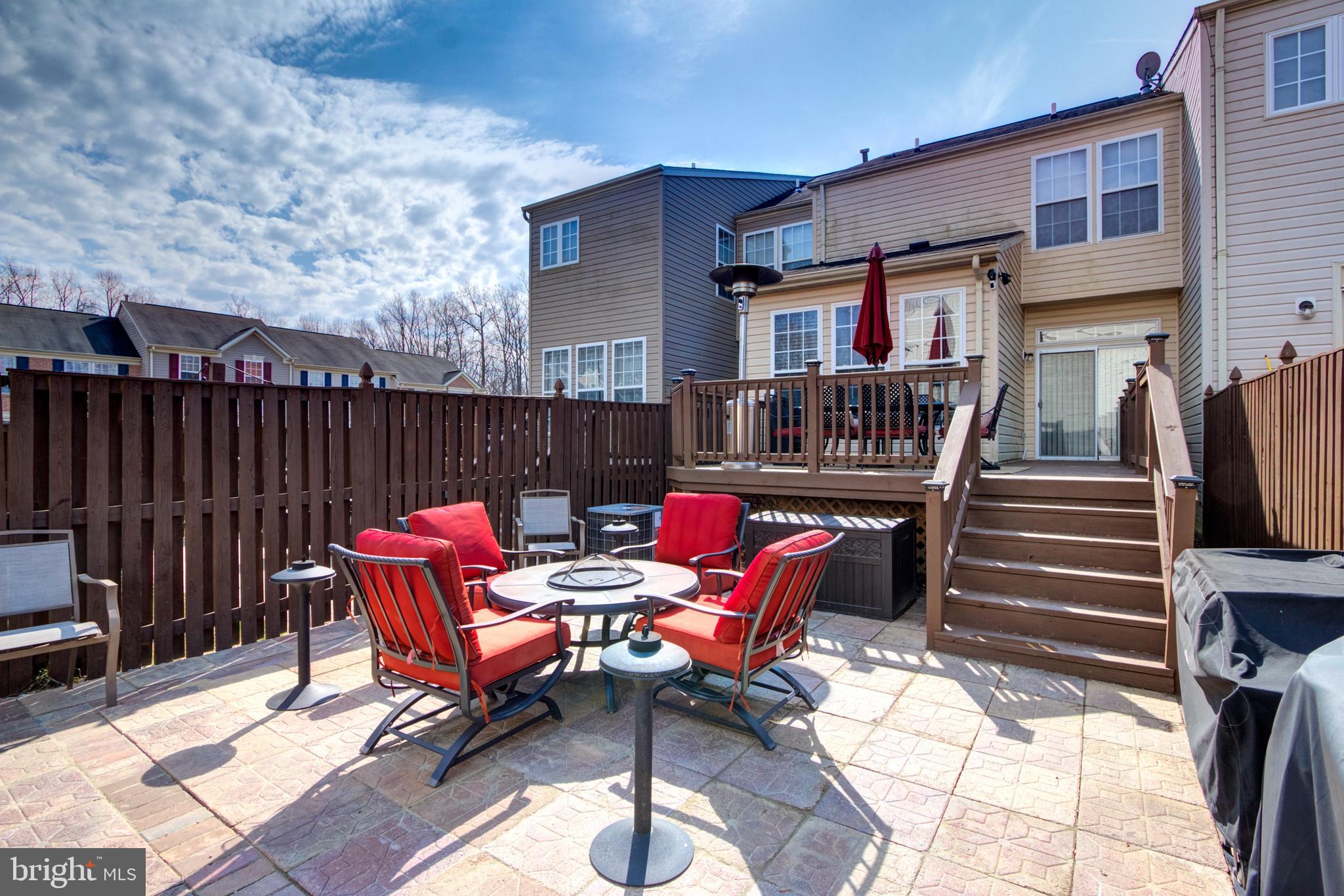 CONSTANT FRIENDSHIP - Residential