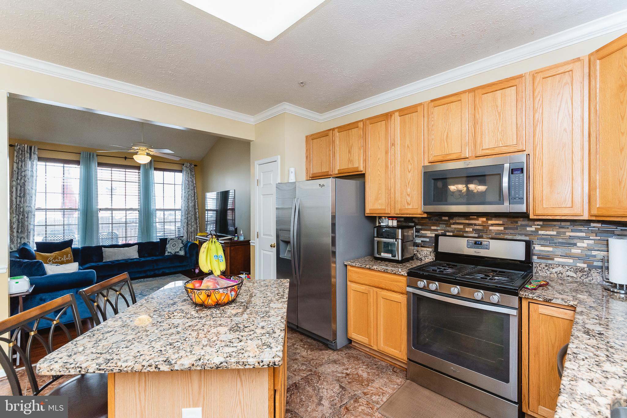 CONSTANT FRIENDSHIP - Residential