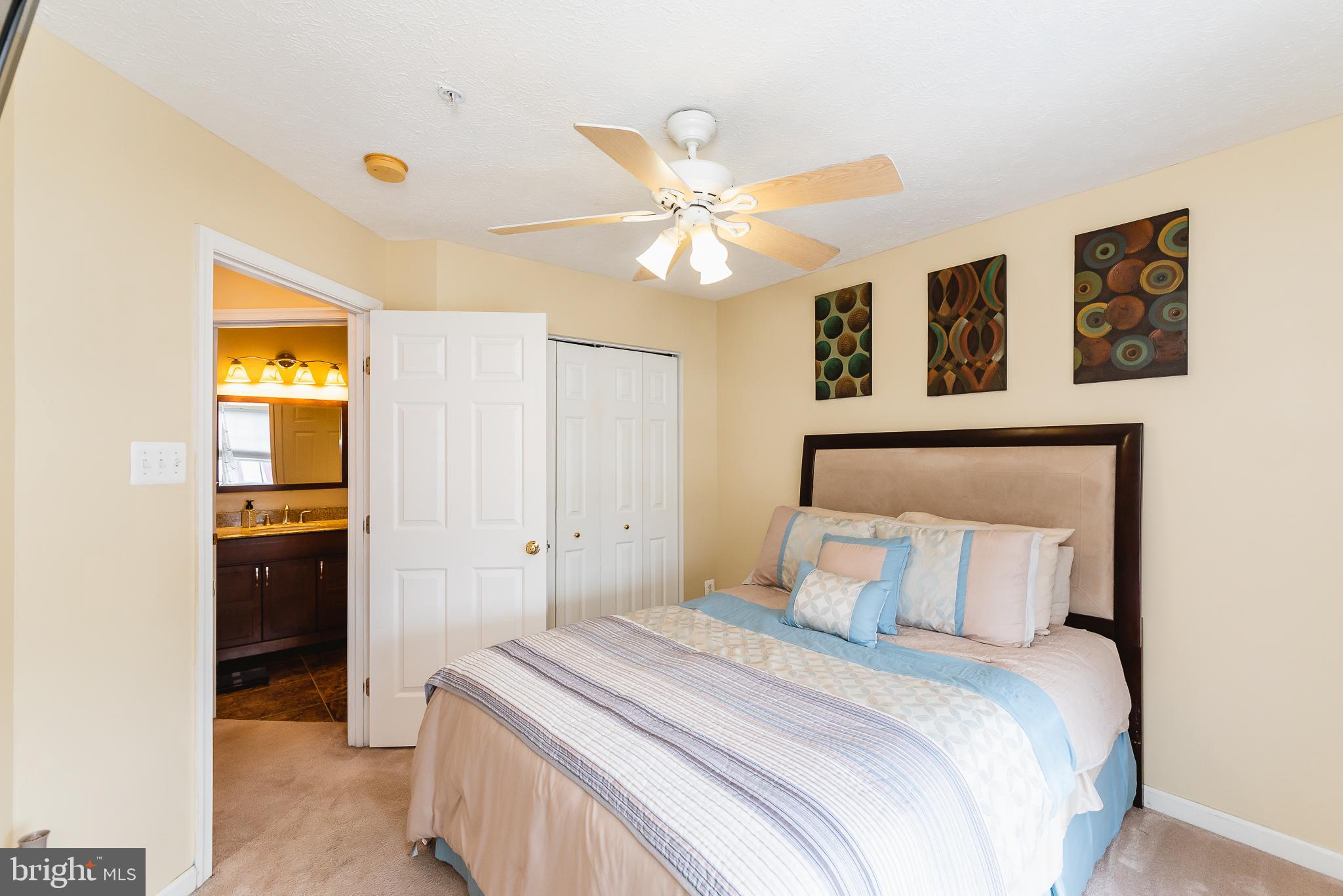 CONSTANT FRIENDSHIP - Residential