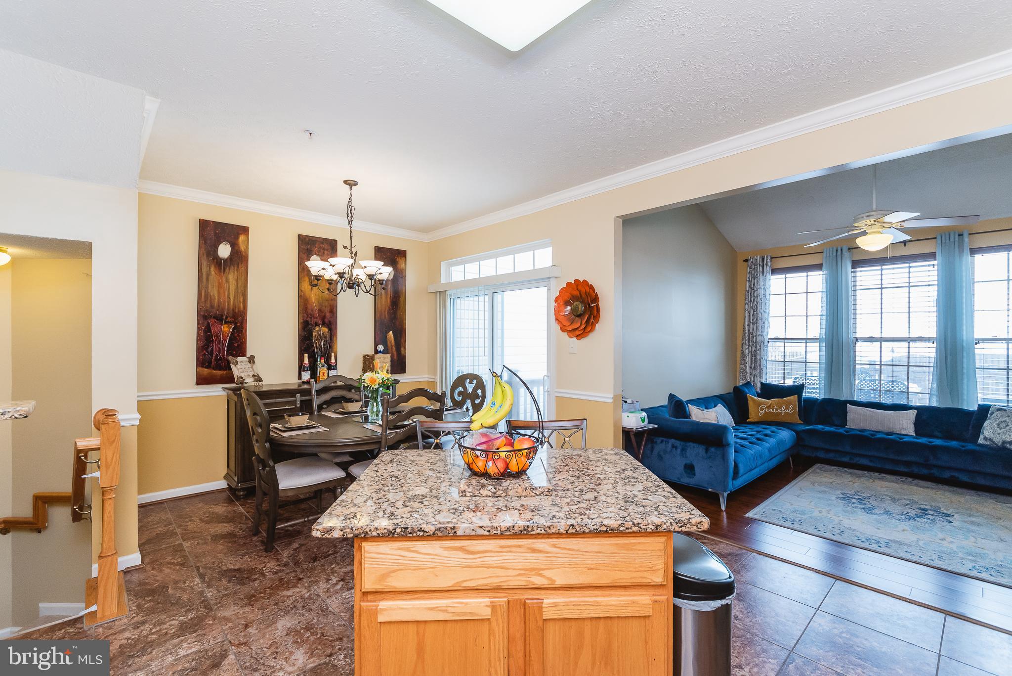 CONSTANT FRIENDSHIP - Residential