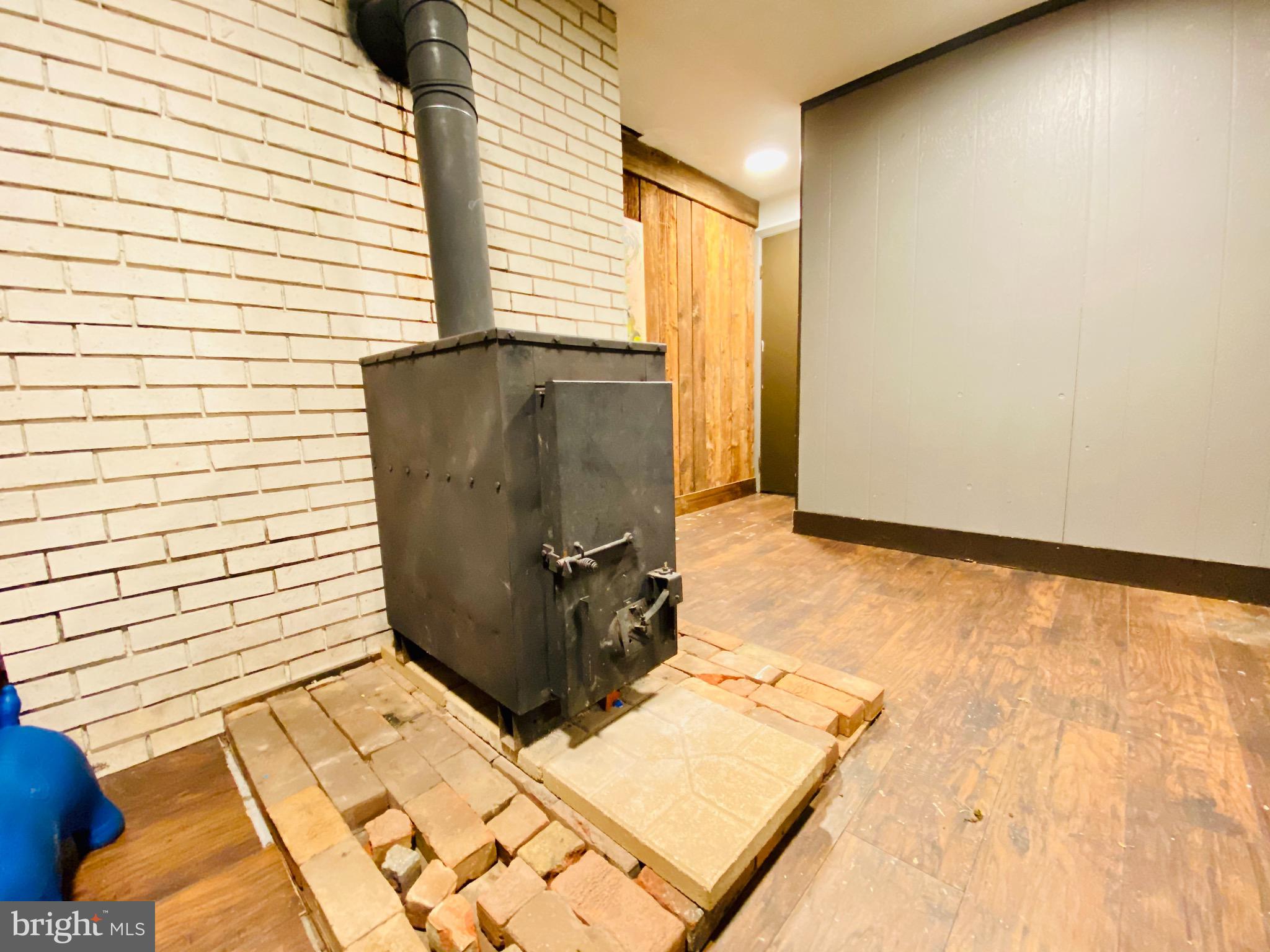 TANGLEWOOD ACRES - Residential