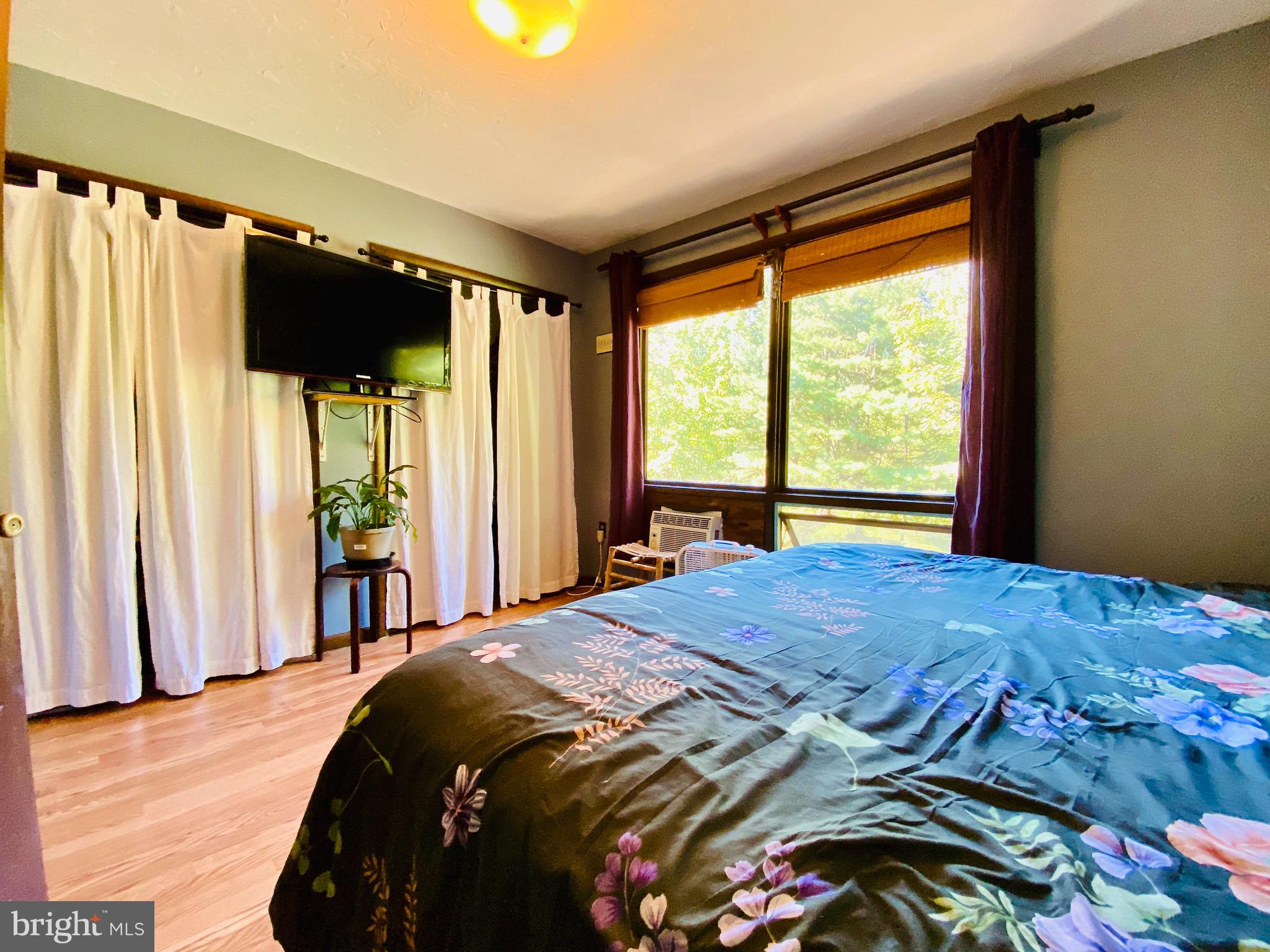 TANGLEWOOD ACRES - Residential