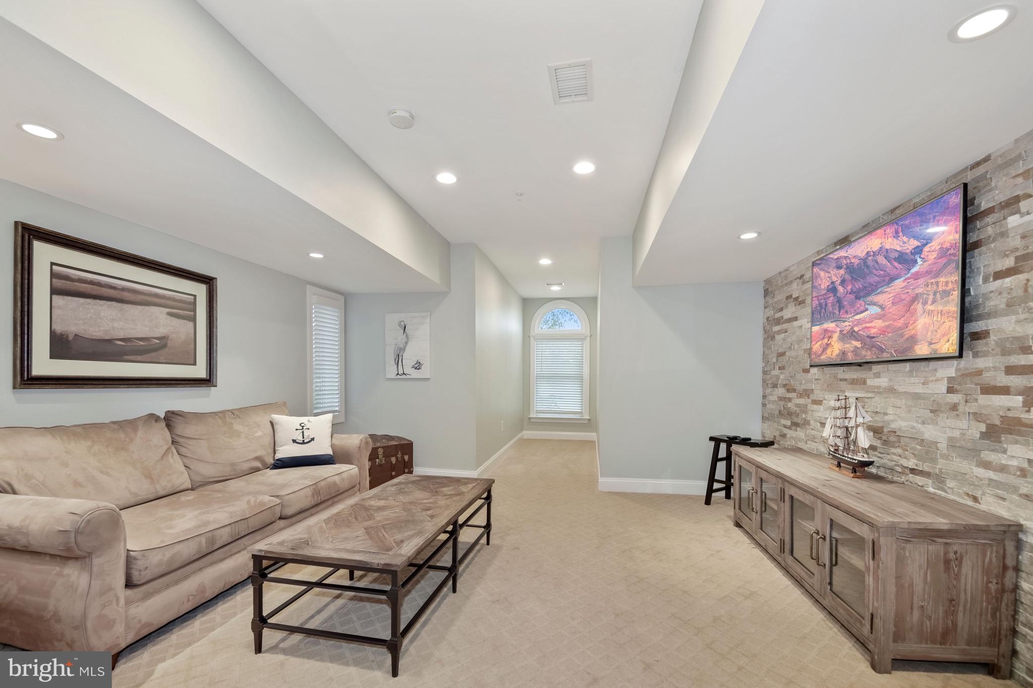 POPLAR RIDGE - Residential