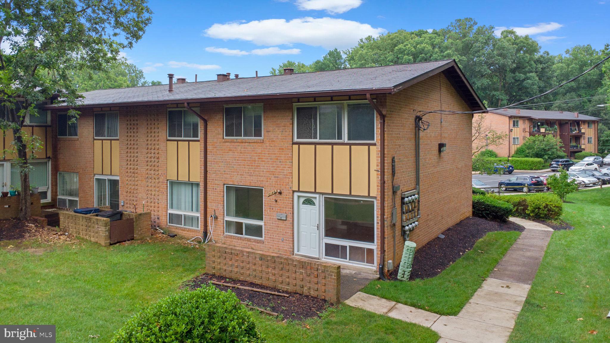 10148 FAIR WOODS DRIVE