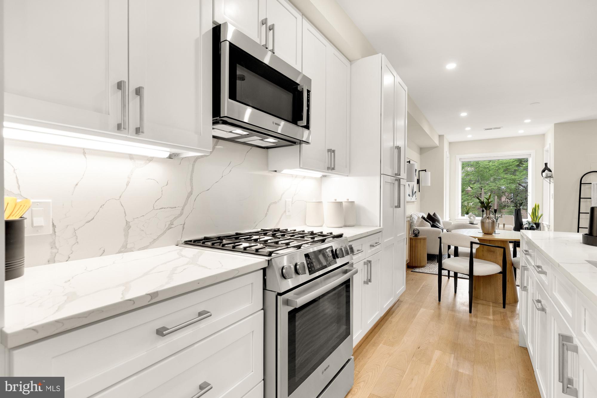 41 Q STREET NE 2