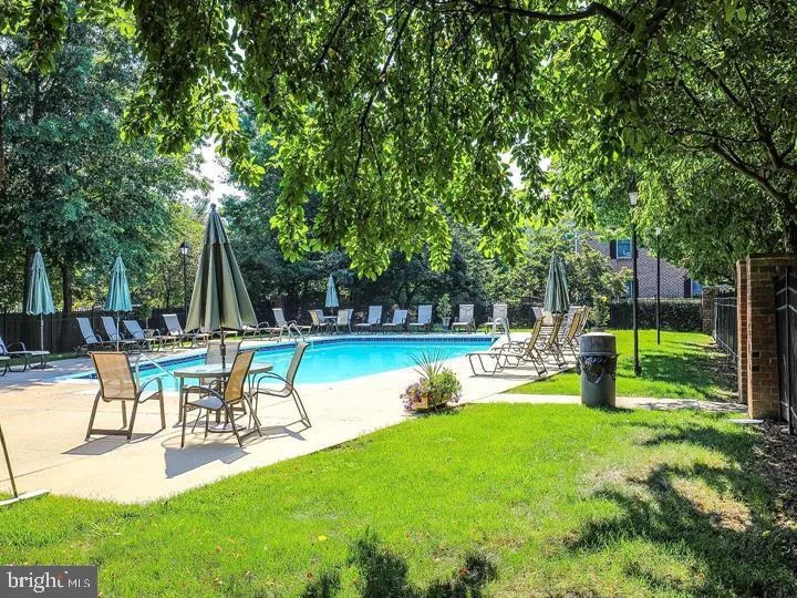 Yardley, Pennsylvania 19067, United States, 3 Bedrooms Bedrooms, ,3 BathroomsBathrooms,Residential,Pending,160161