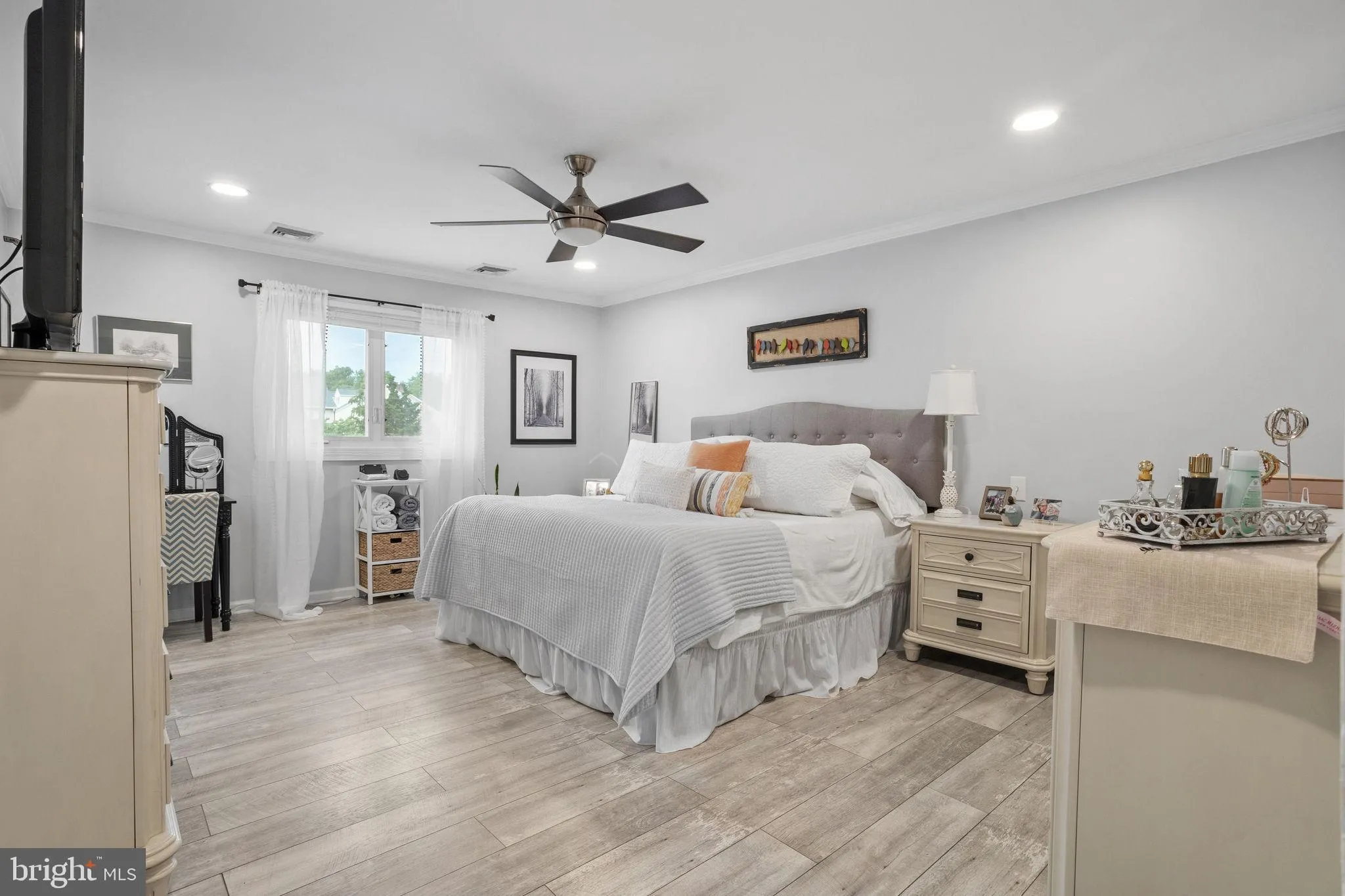 Yardley, Pennsylvania 19067, United States, 3 Bedrooms Bedrooms, ,3 BathroomsBathrooms,Residential,Pending,160161