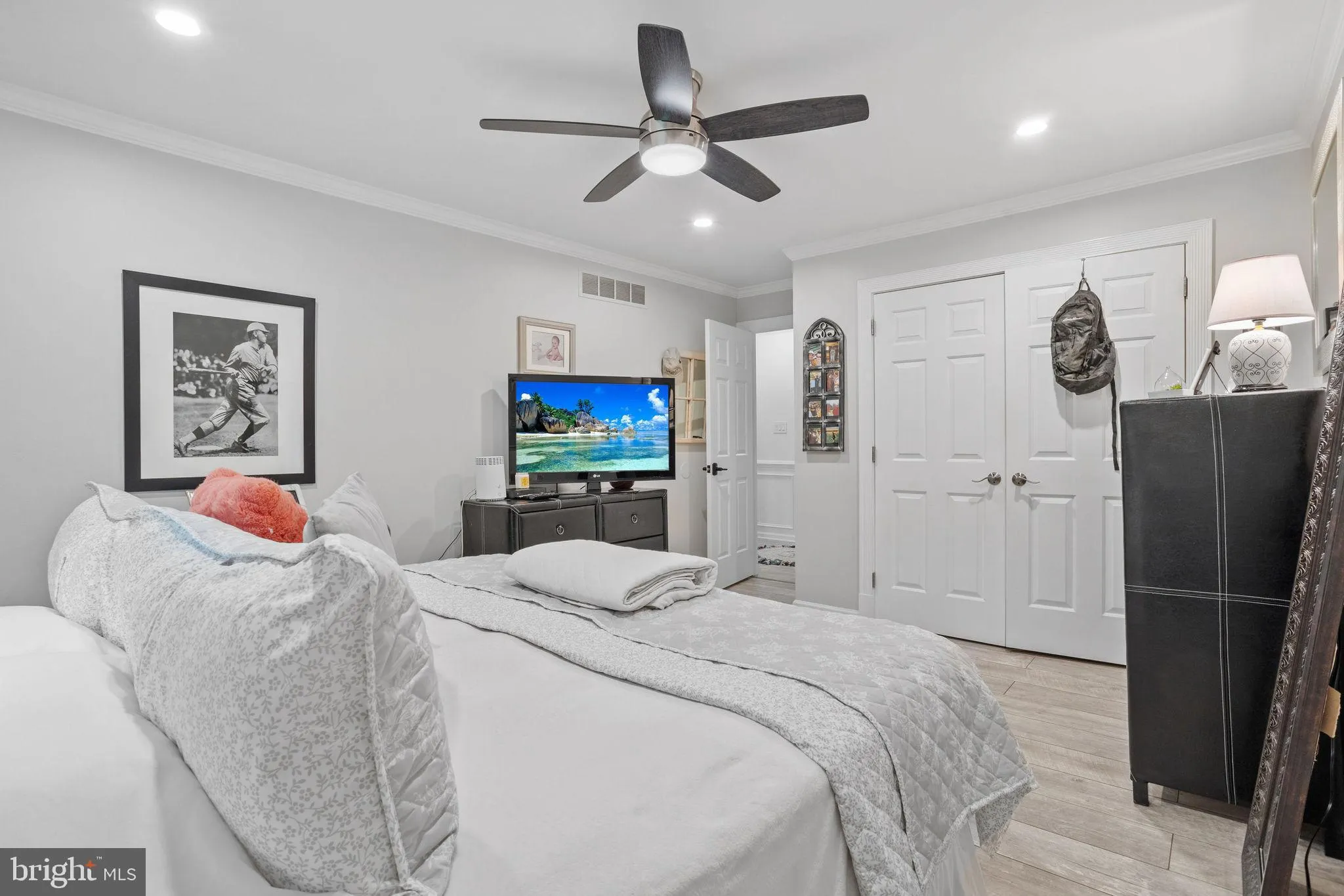 Yardley, Pennsylvania 19067, United States, 3 Bedrooms Bedrooms, ,3 BathroomsBathrooms,Residential,Pending,160161