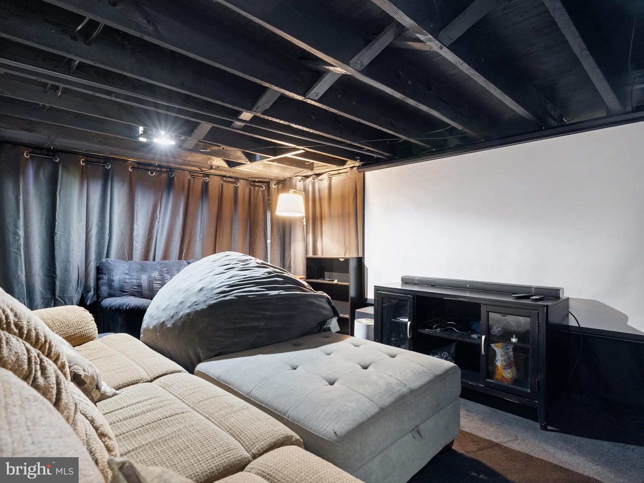 FERNDALE - Residential