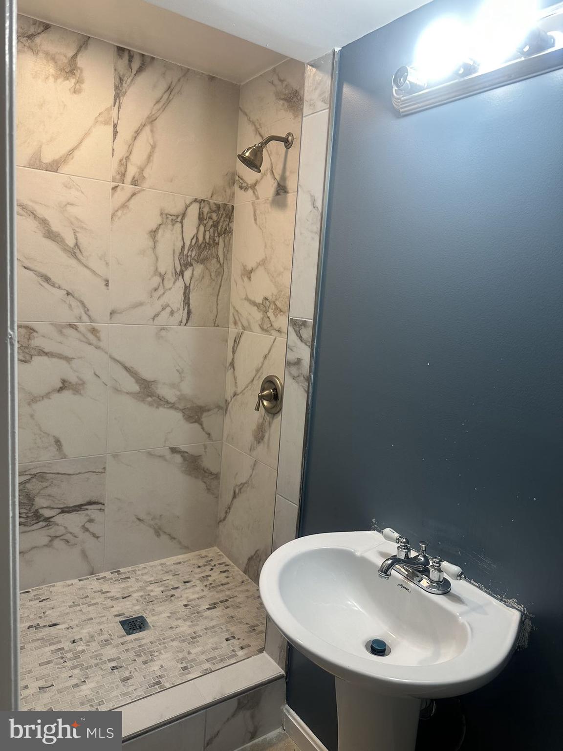 ELLICOTTS CHOICE - Residential Lease