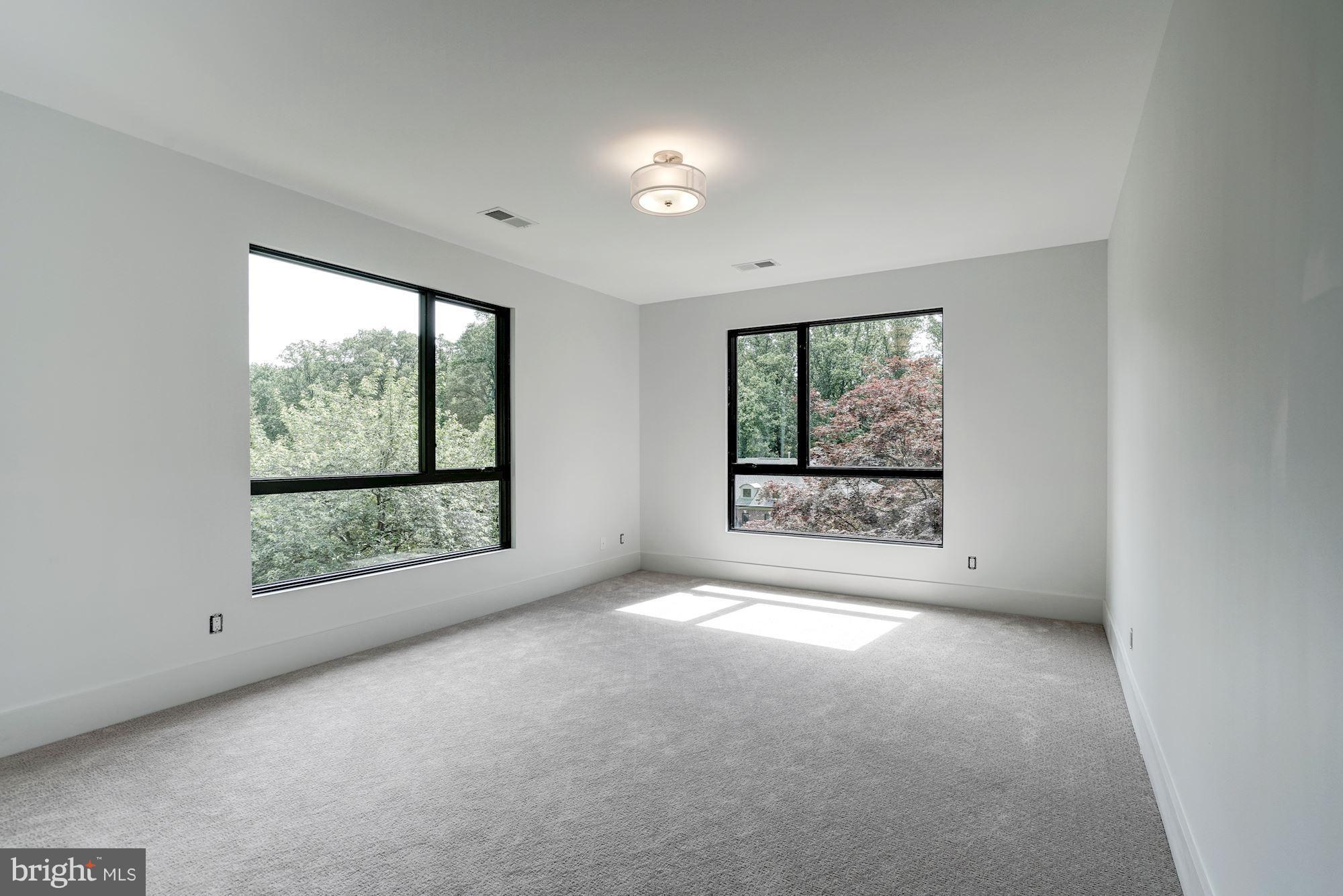 FOREST VILLA - Residential