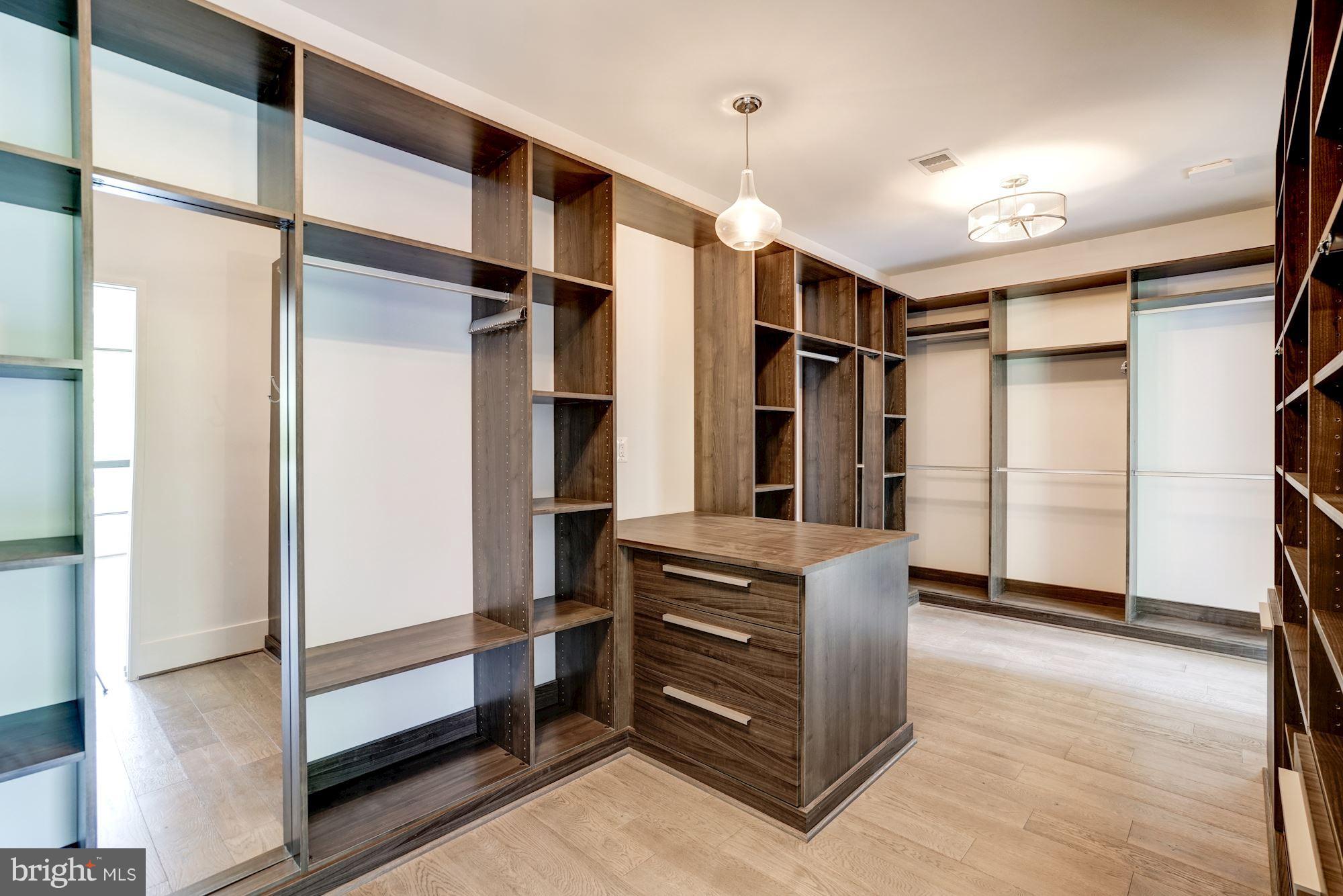 FOREST VILLA - Residential