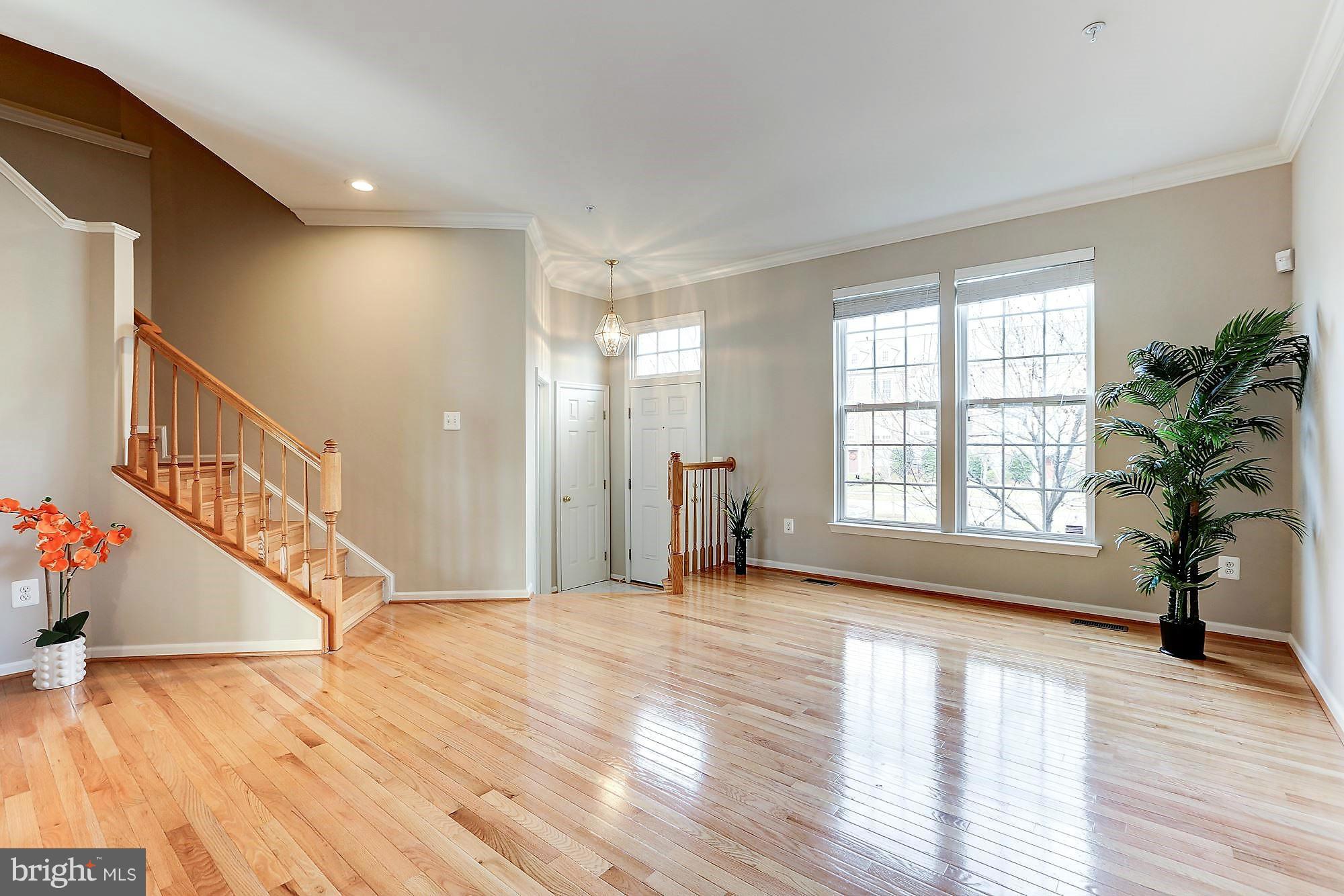 VILLAGES OF URBANA - Residential Lease