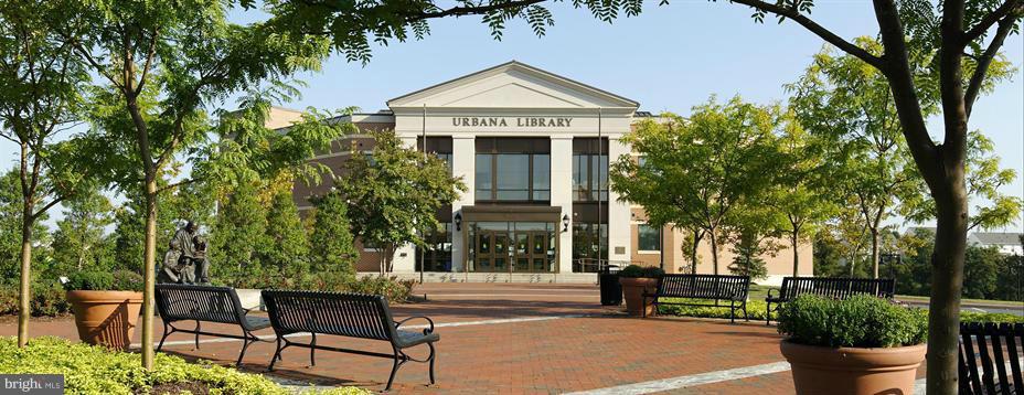 VILLAGES OF URBANA - Residential Lease