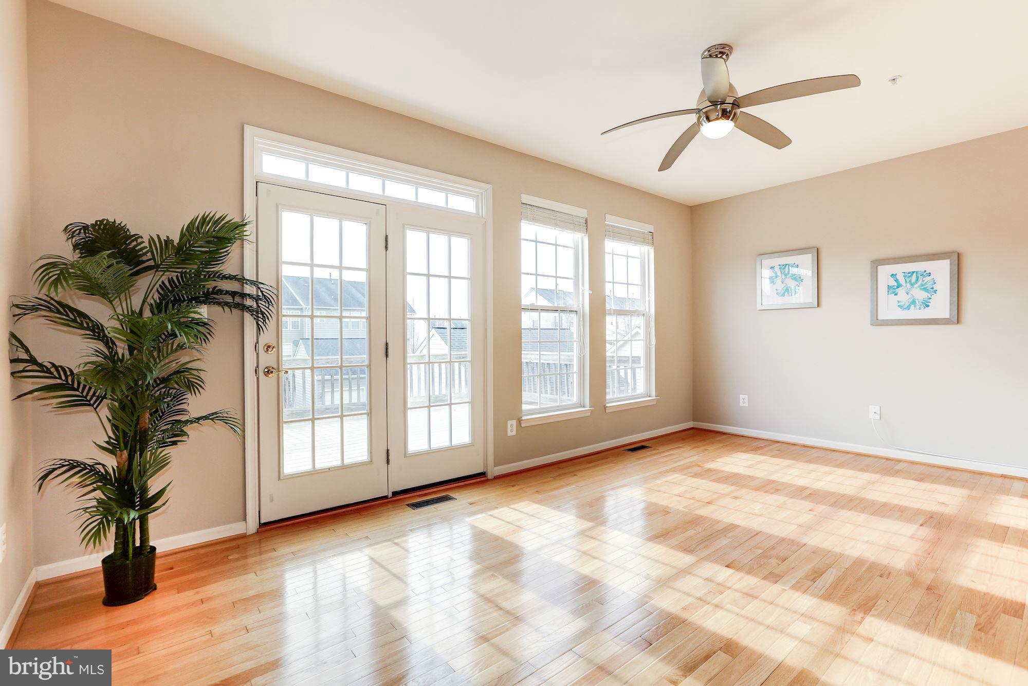 VILLAGES OF URBANA - Residential Lease