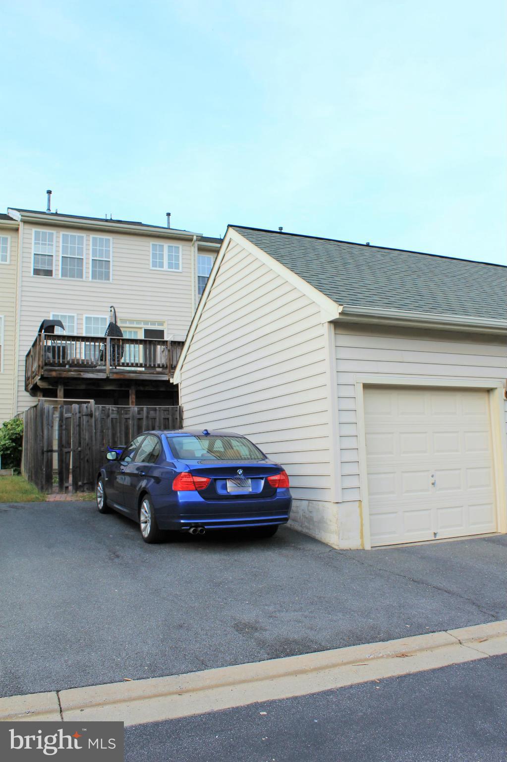 VILLAGES OF URBANA - Residential Lease