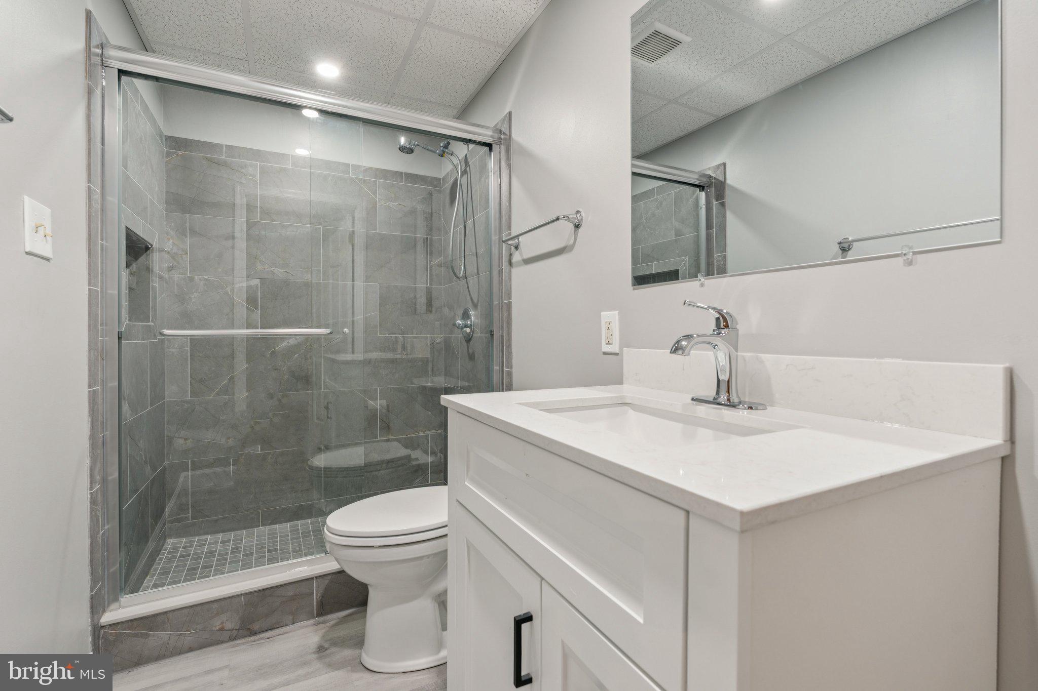 SPRING HOUSE FARMS - Residential