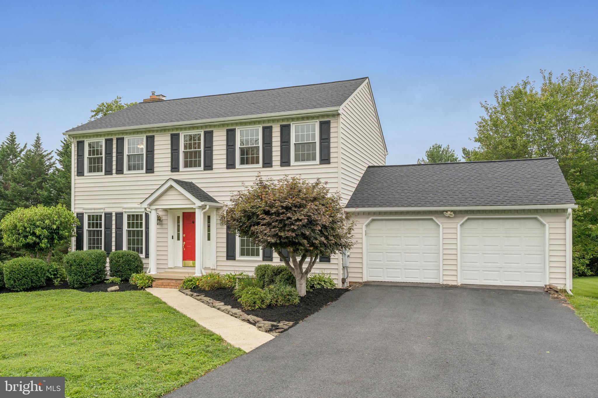 1712 BRICKHOUSE LANE