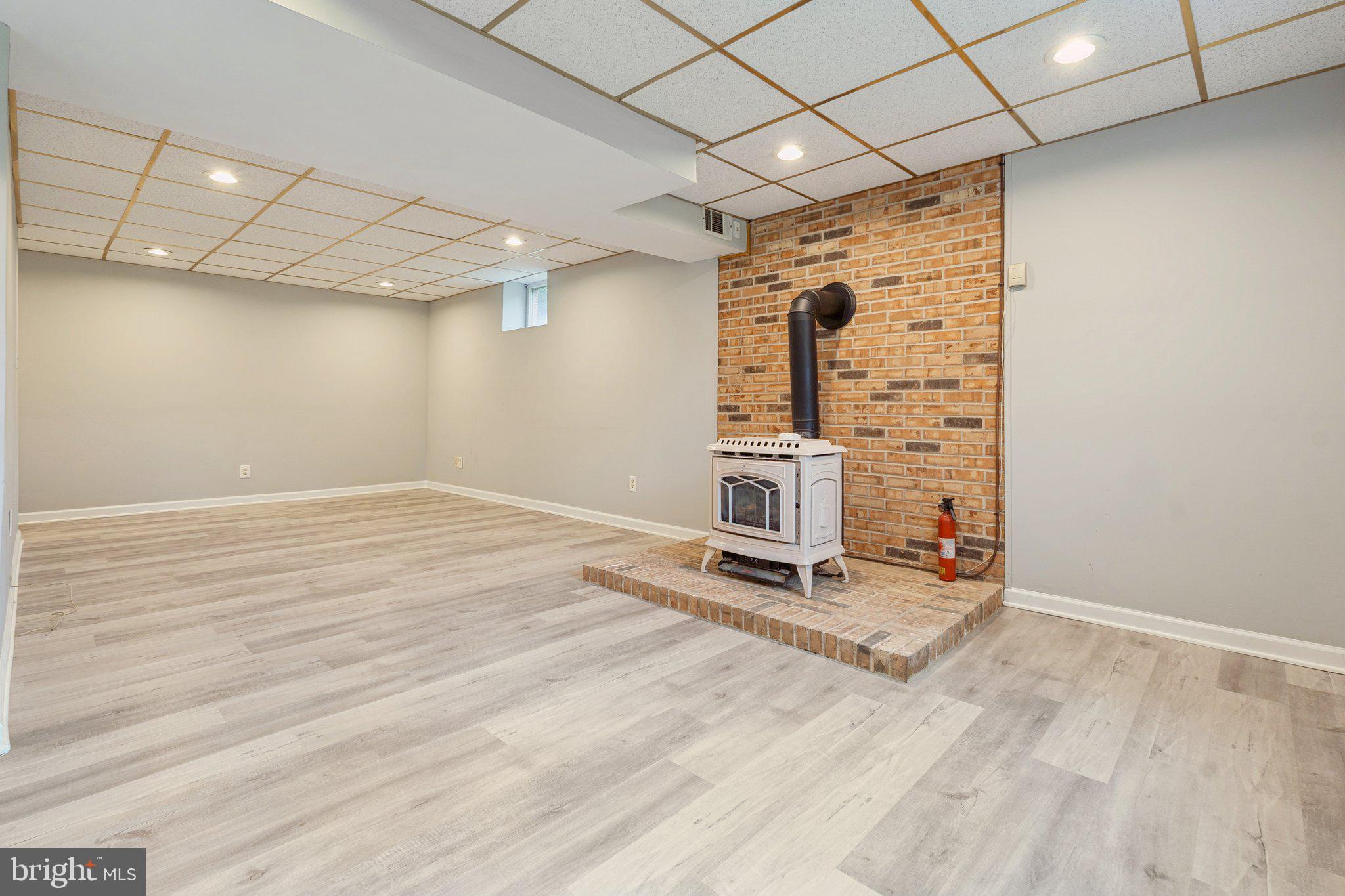 SPRING HOUSE FARMS - Residential