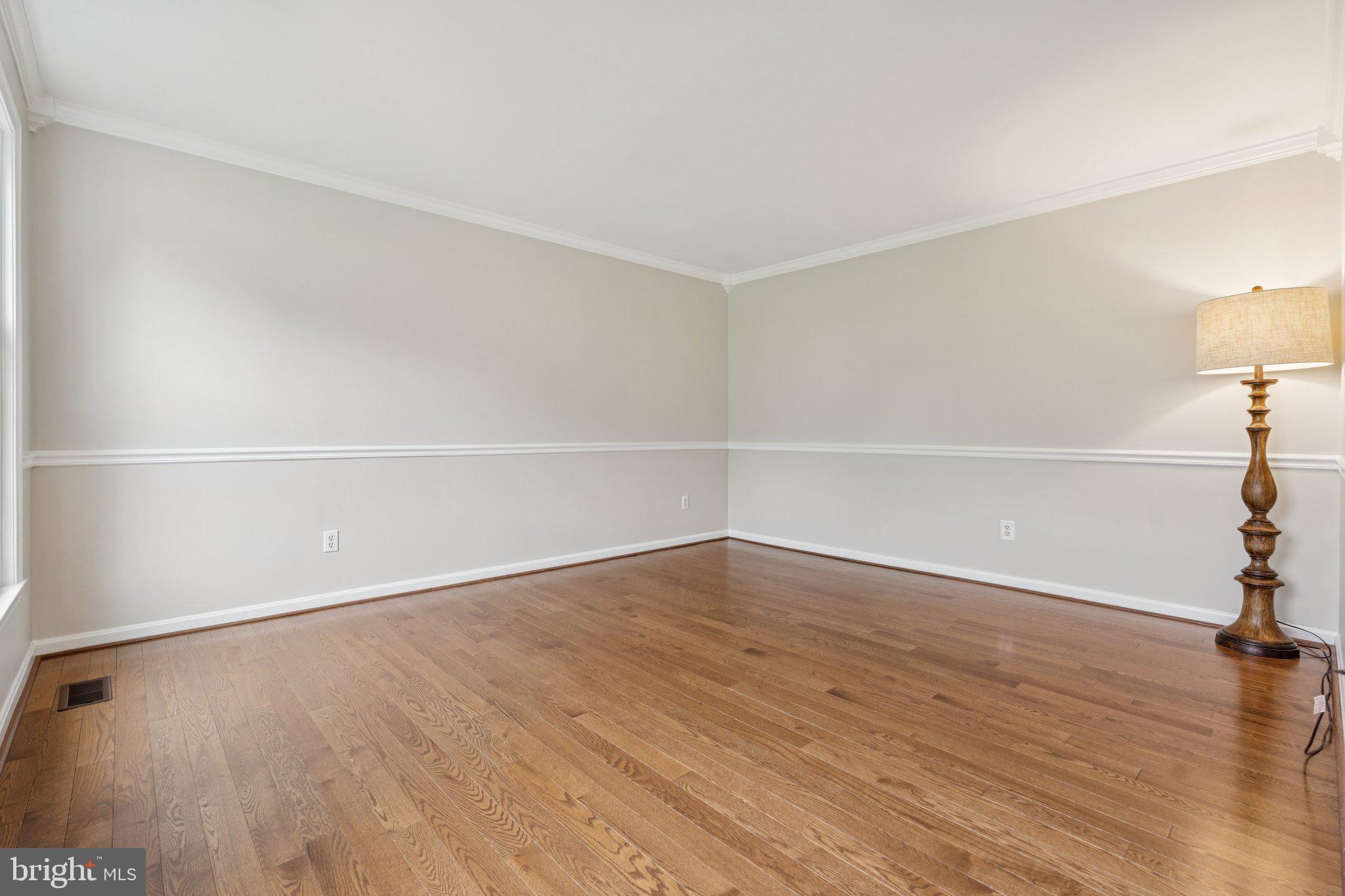 1712 BRICKHOUSE LANE