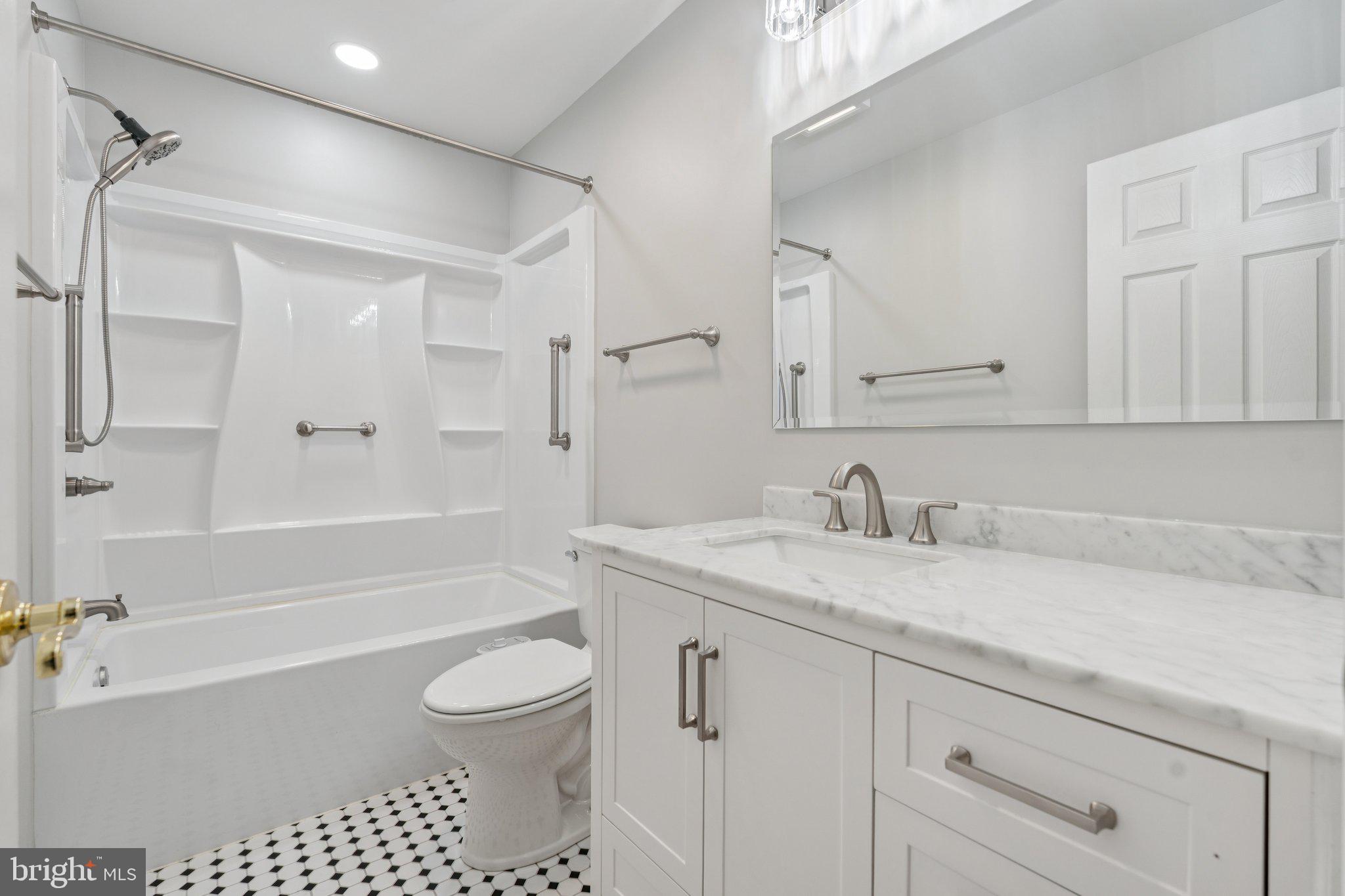 SPRING HOUSE FARMS - Residential