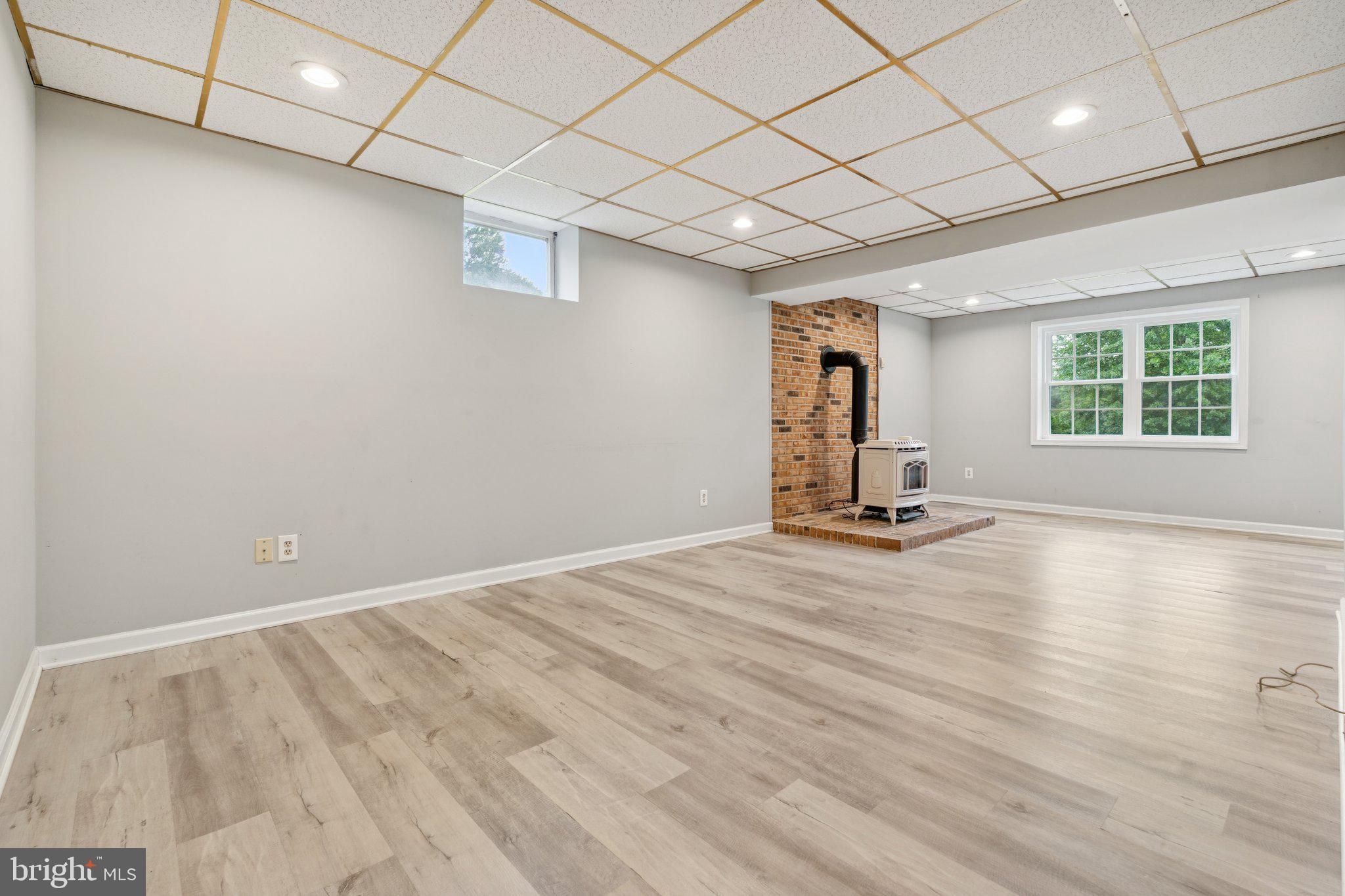 SPRING HOUSE FARMS - Residential