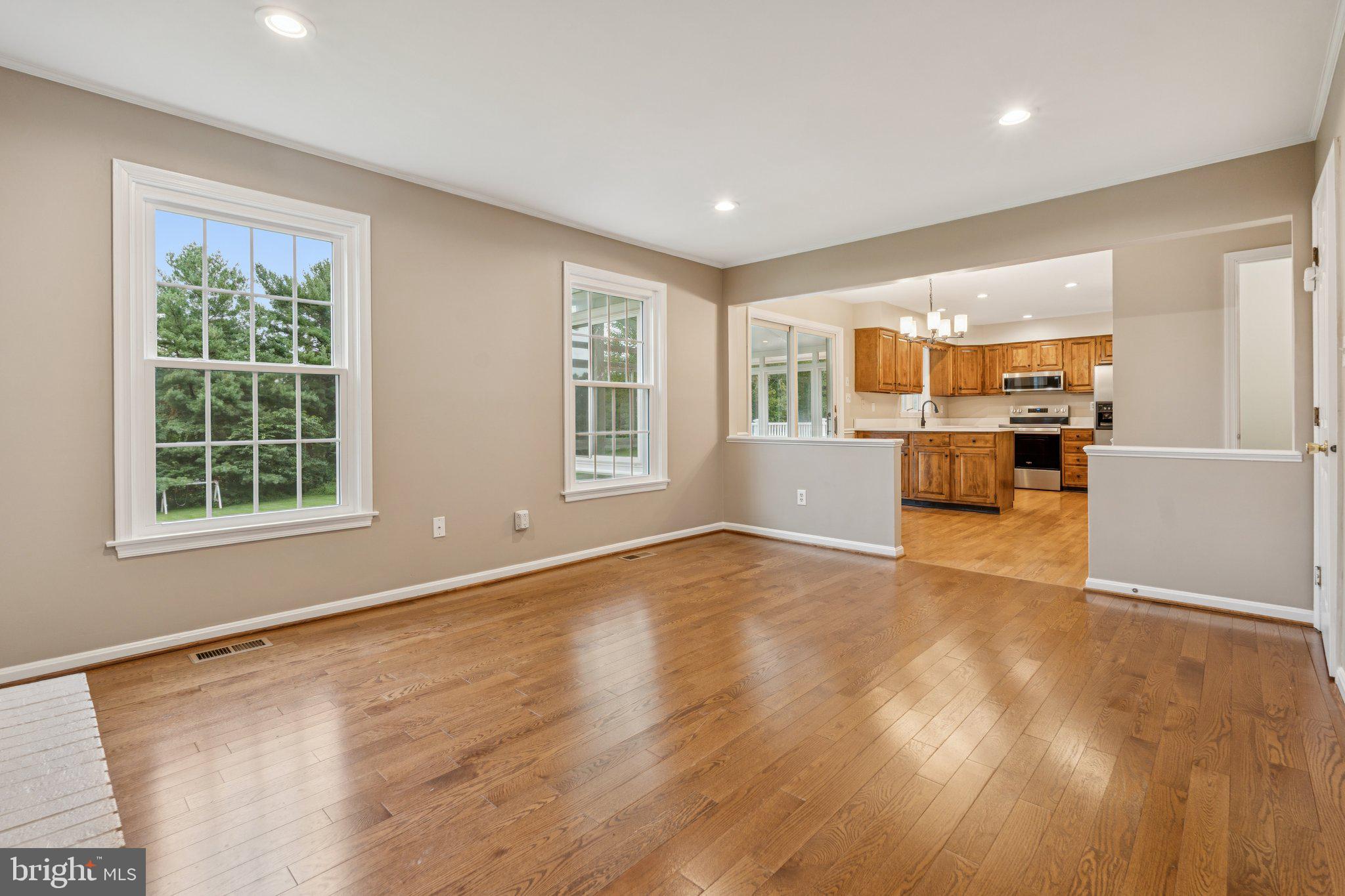 SPRING HOUSE FARMS - Residential