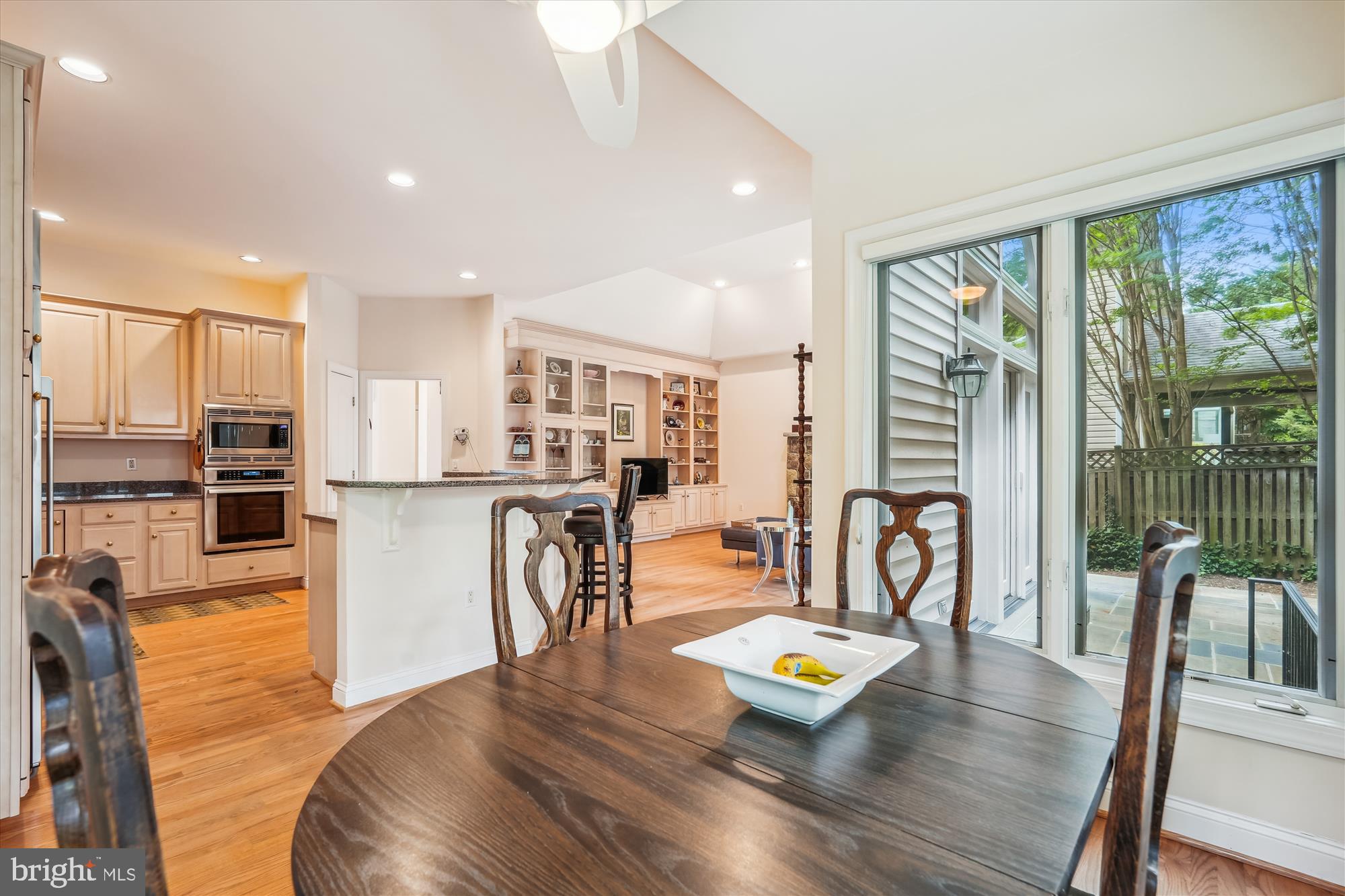 ALTA VISTA - Residential