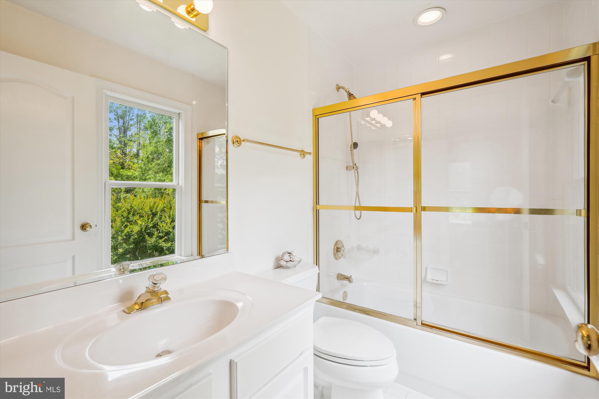 ALTA VISTA - Residential