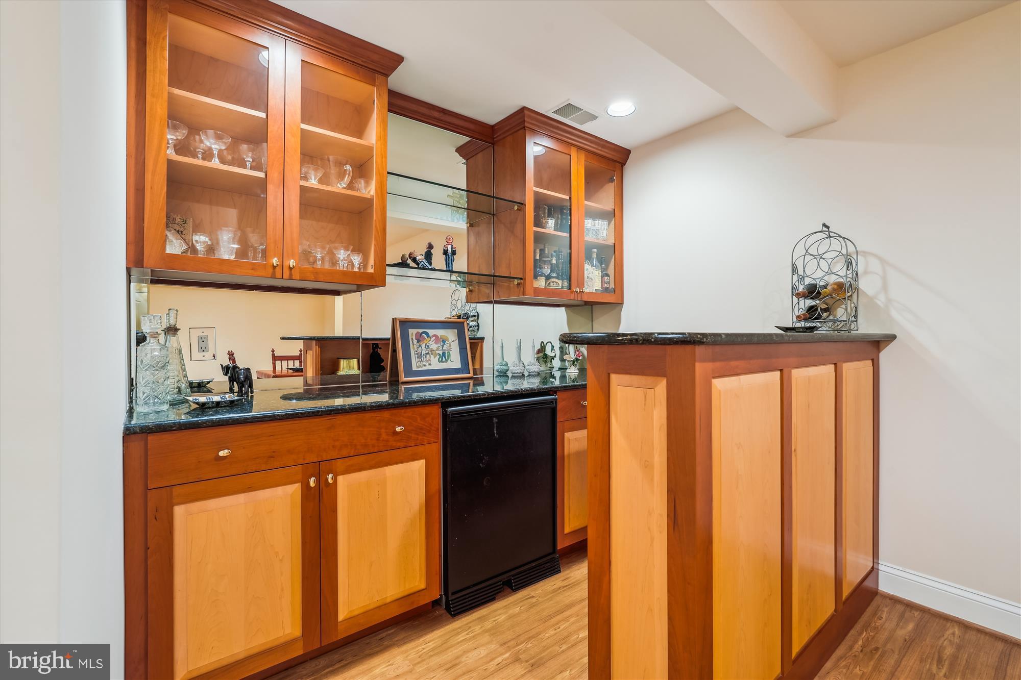 ALTA VISTA - Residential