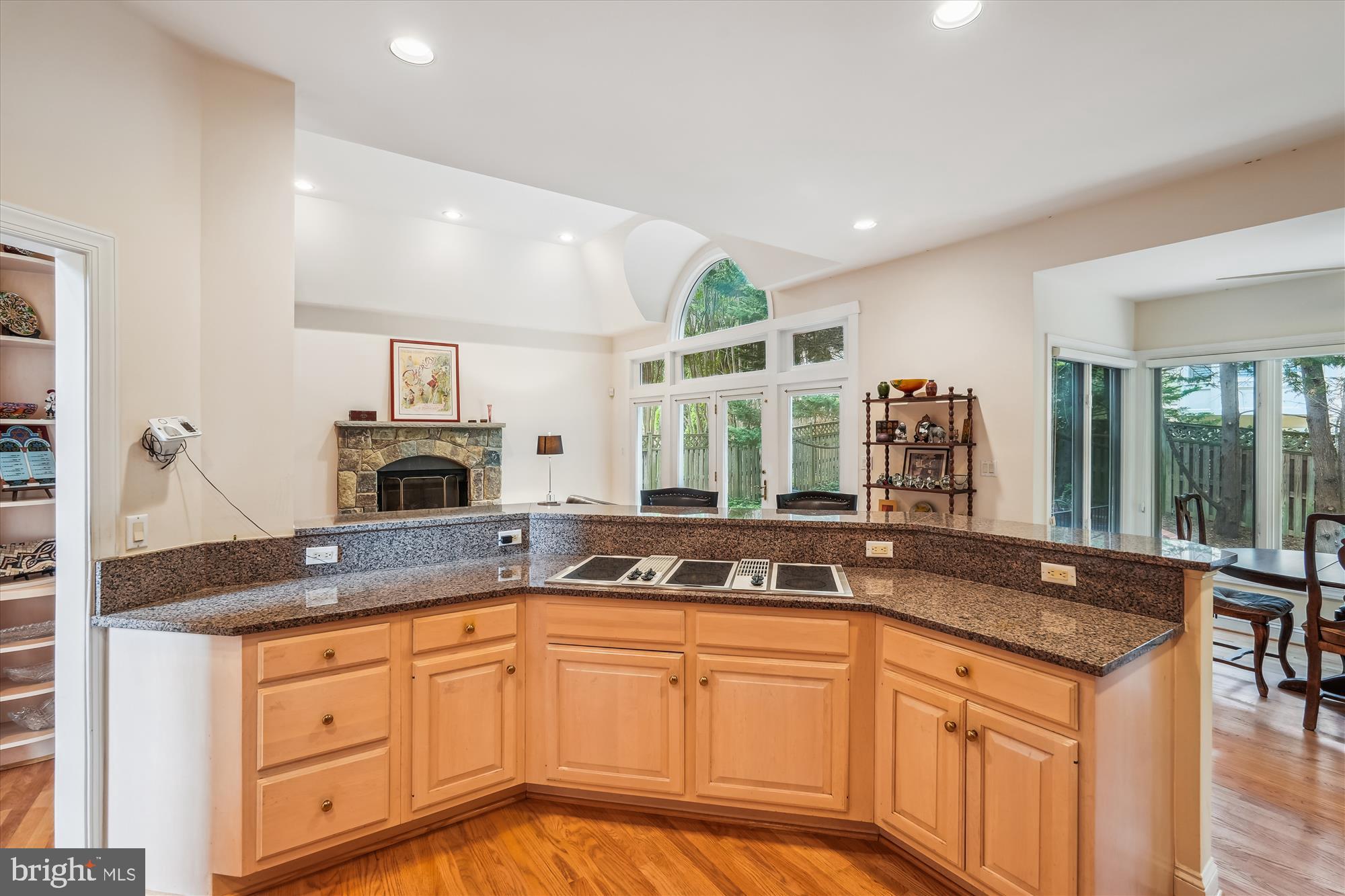 ALTA VISTA - Residential