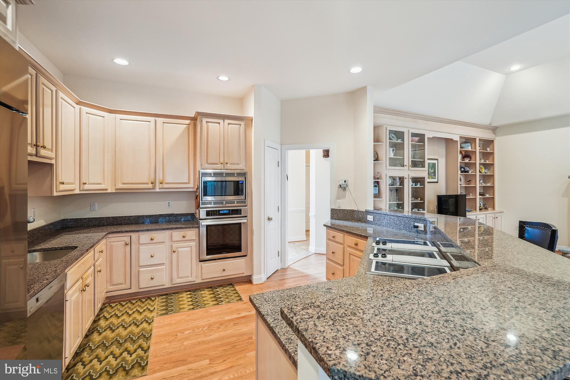 ALTA VISTA - Residential