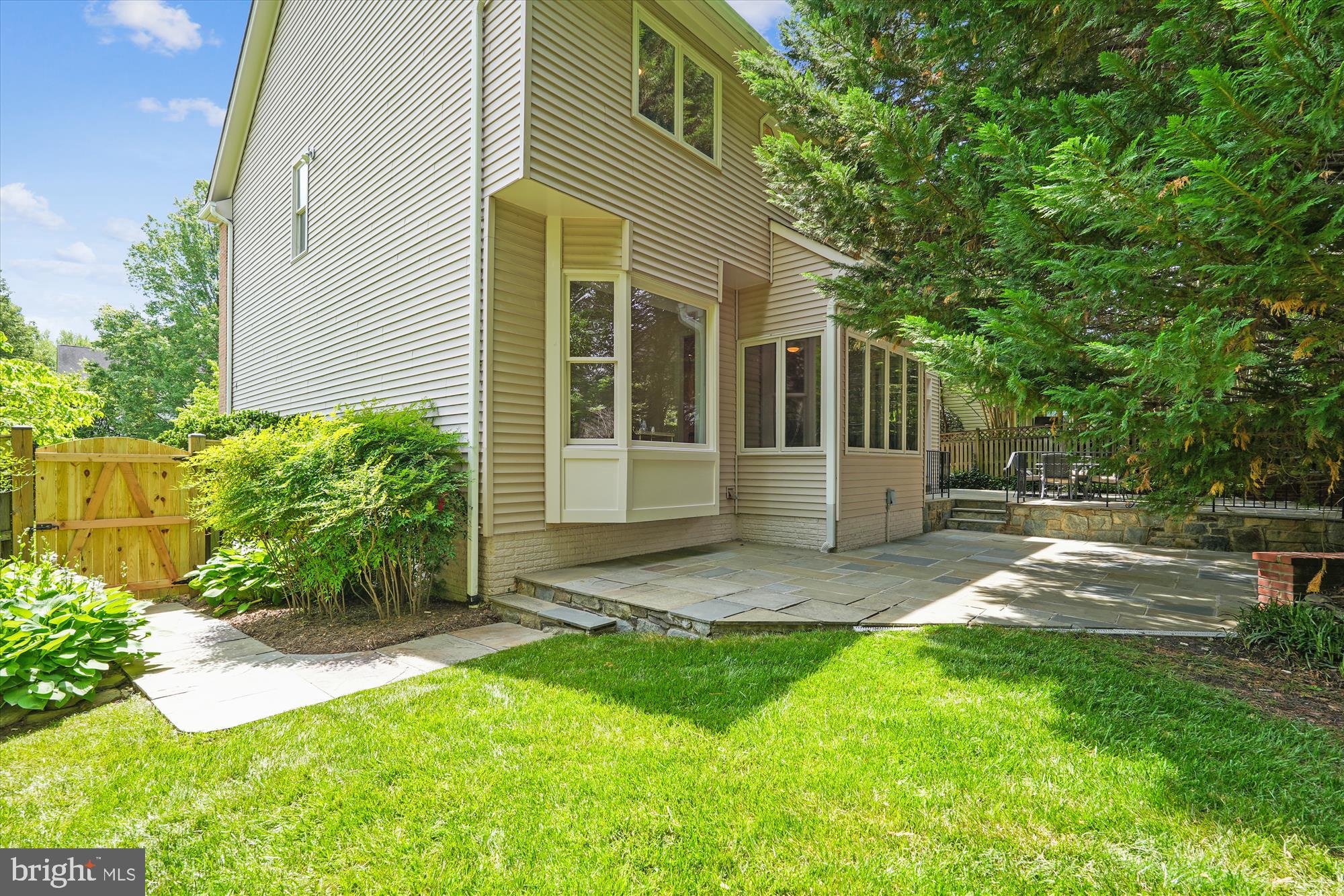 ALTA VISTA - Residential