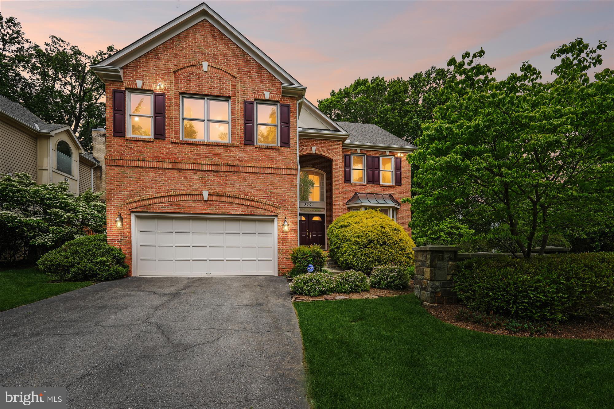 ALTA VISTA - Residential