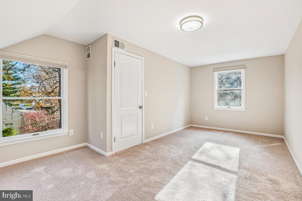 DARNESTOWN OUTSIDE - Residential