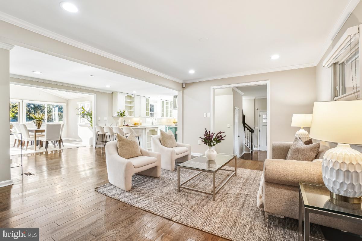 DARNESTOWN OUTSIDE - Residential