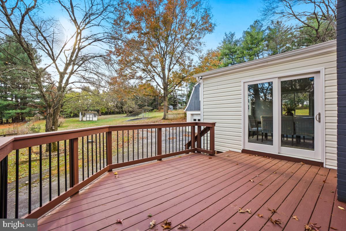 DARNESTOWN OUTSIDE - Residential