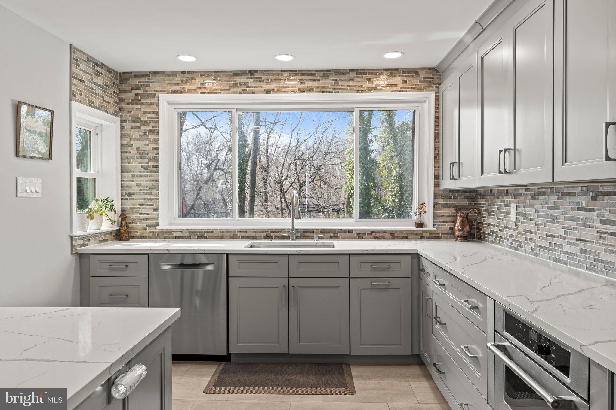 JENKINTOWN MANOR - Residential