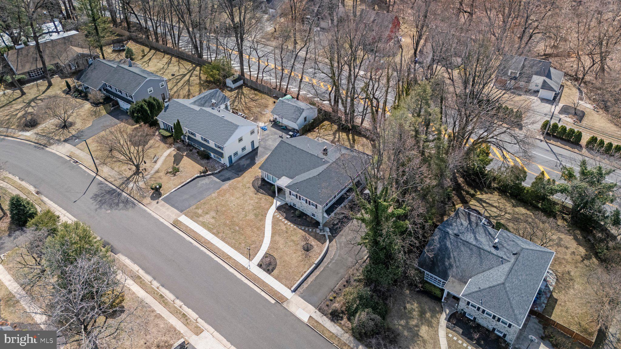 JENKINTOWN MANOR - Residential