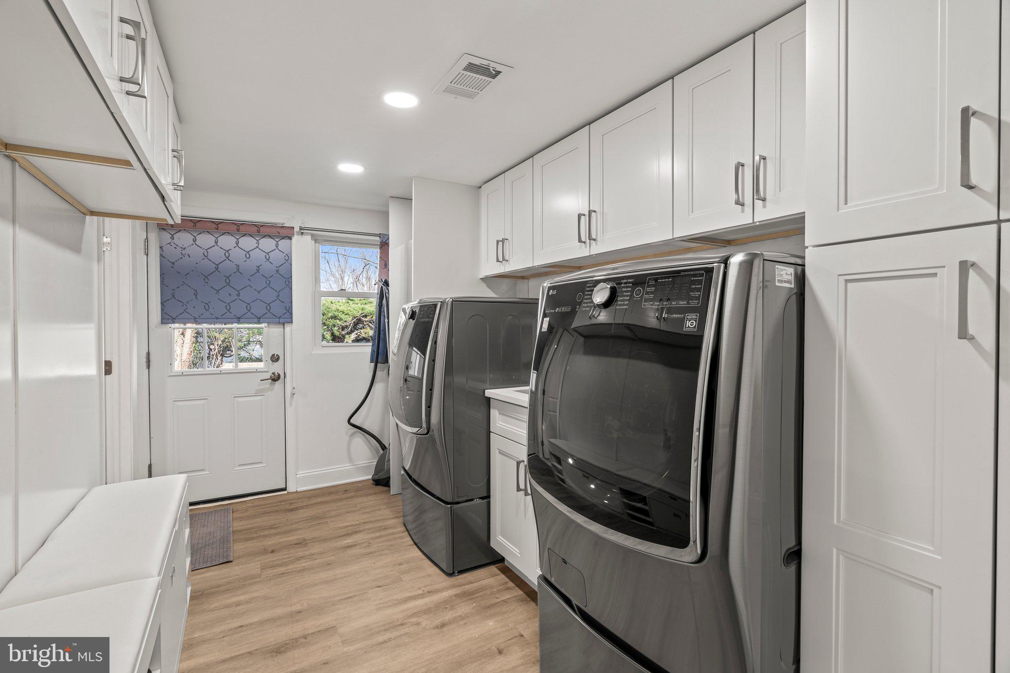 JENKINTOWN MANOR - Residential