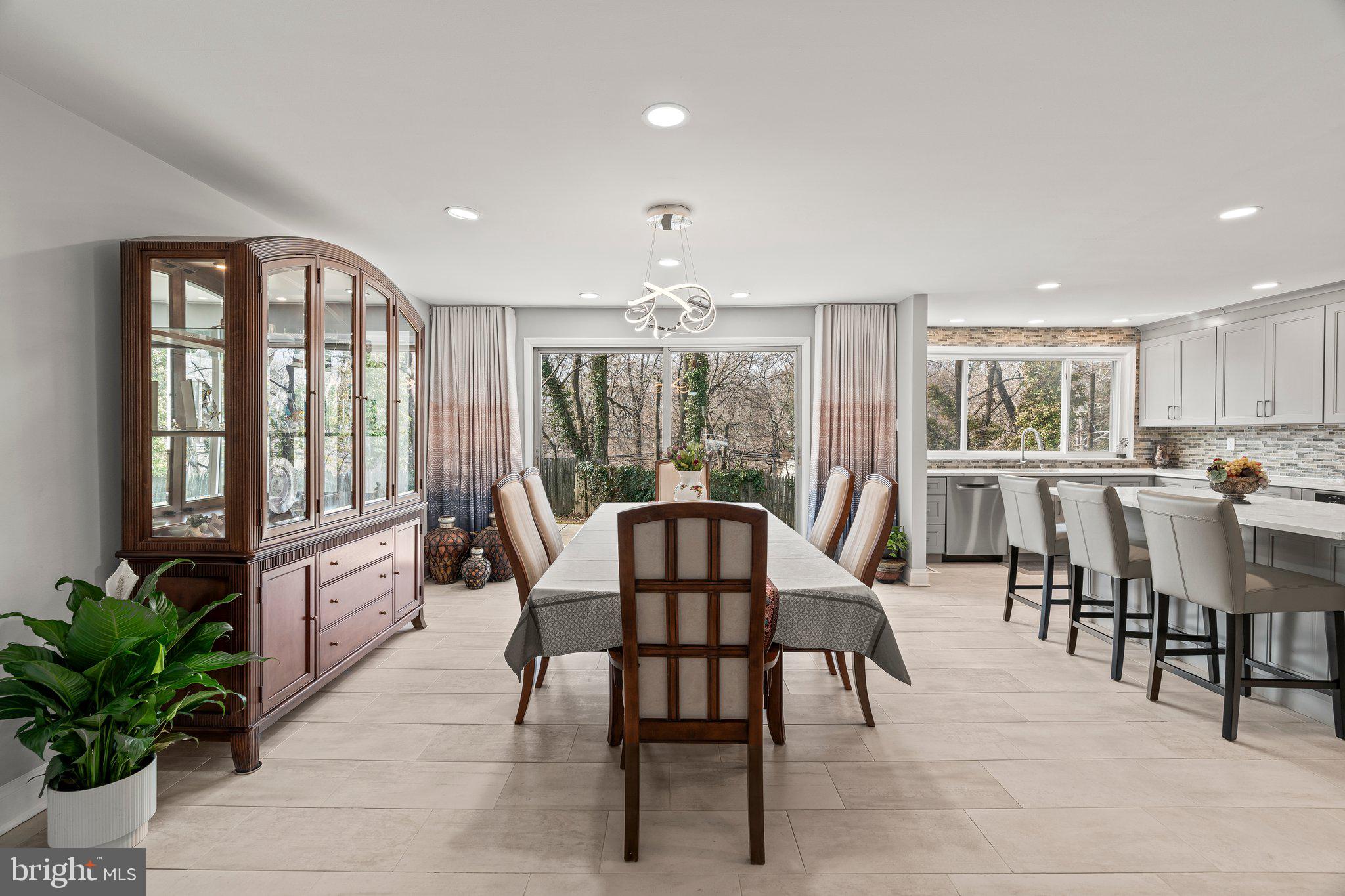 JENKINTOWN MANOR - Residential