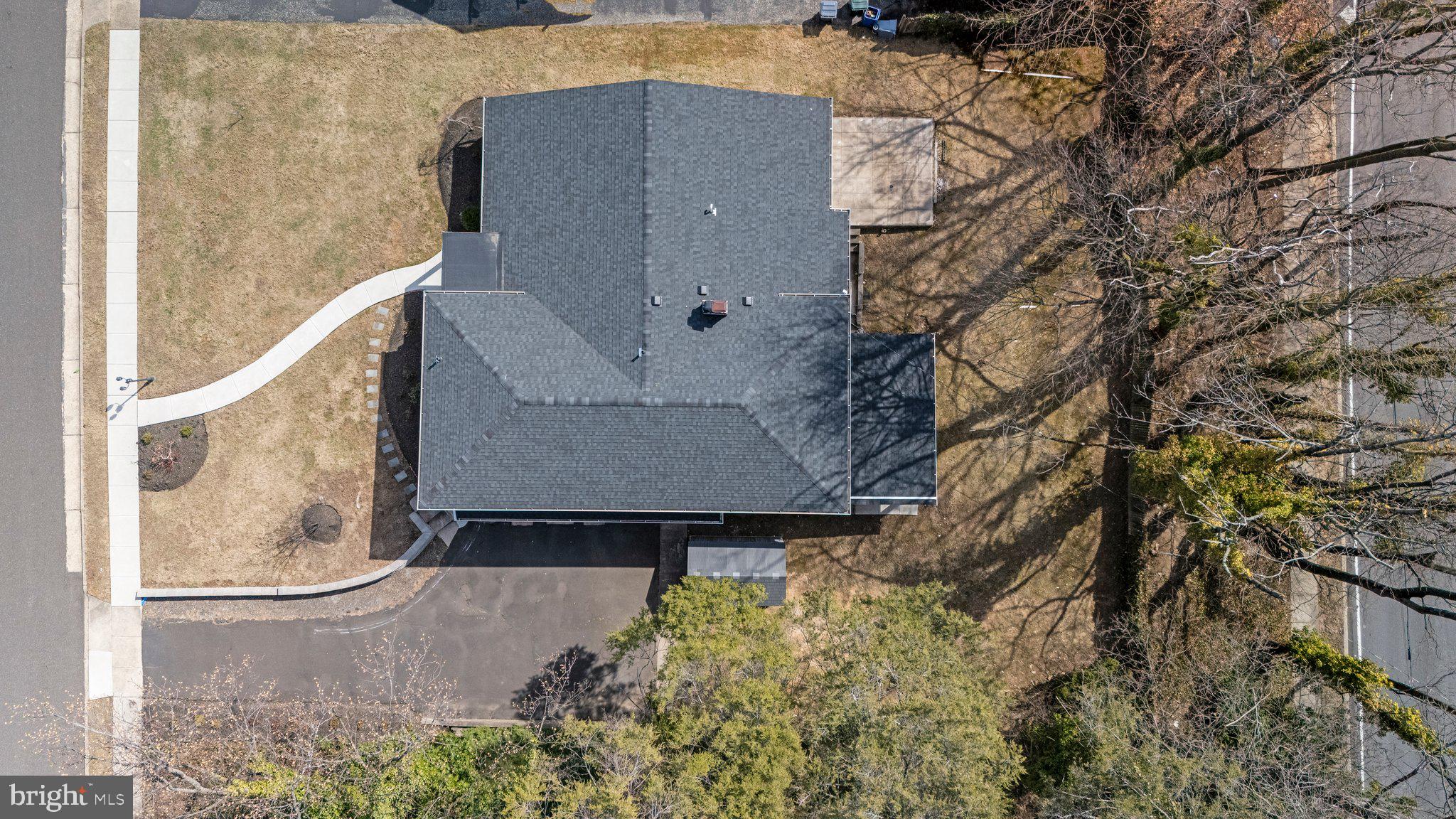 JENKINTOWN MANOR - Residential