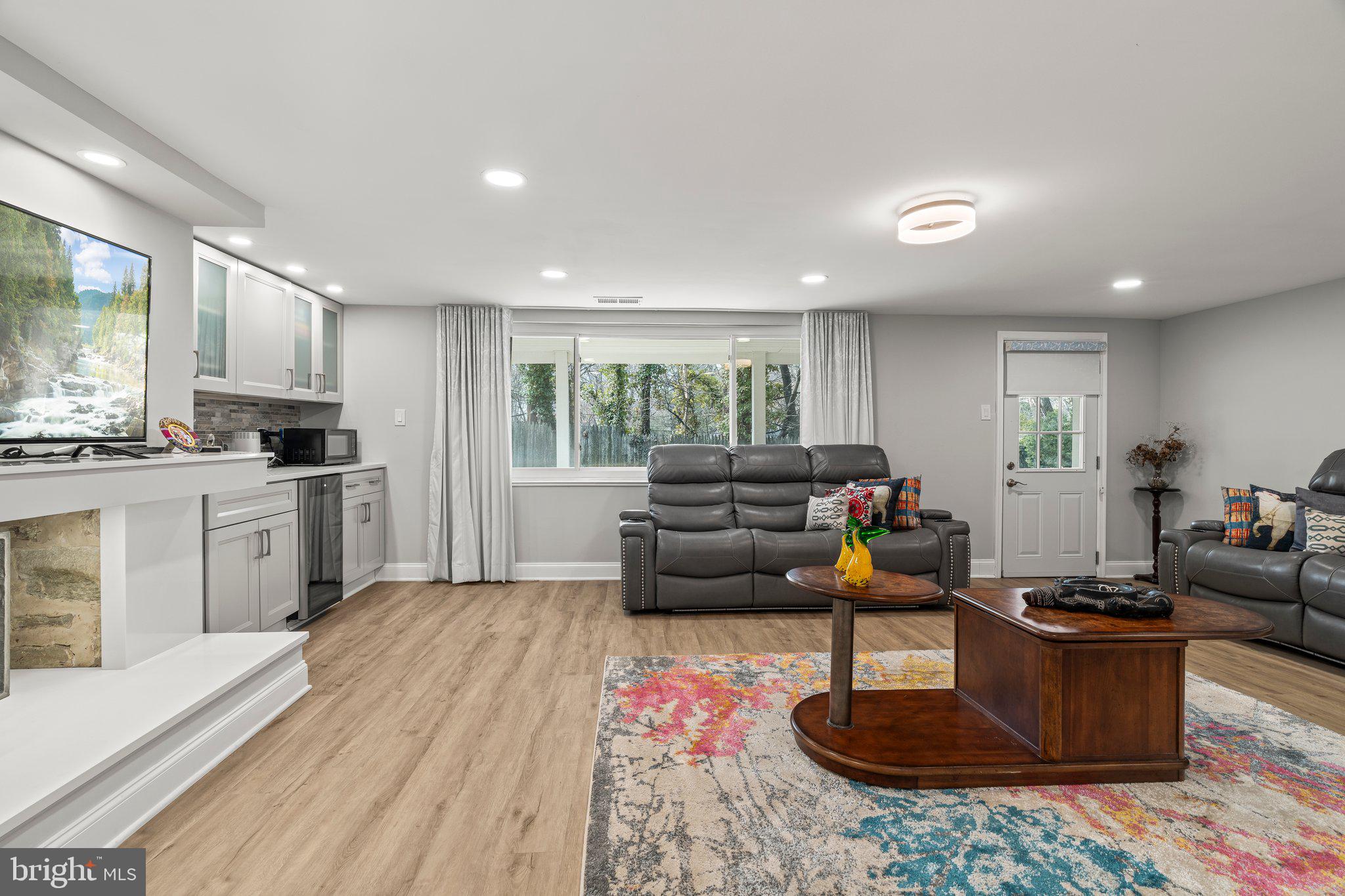 JENKINTOWN MANOR - Residential