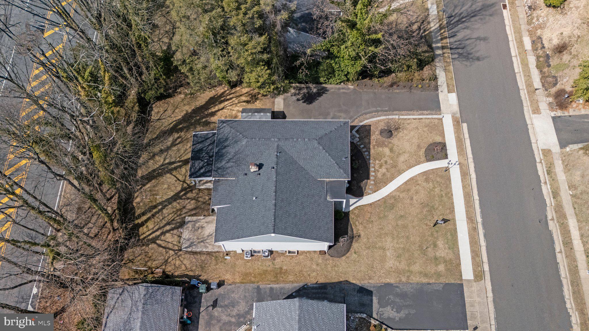 JENKINTOWN MANOR - Residential